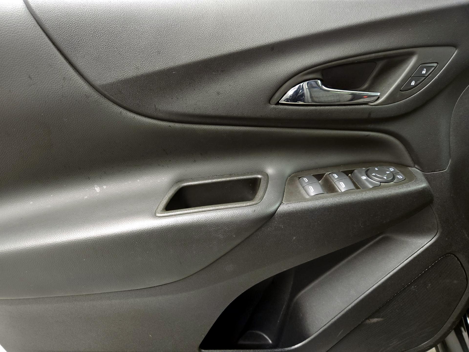 Thumbnail: 2023 Chevrolet Equinox - 12