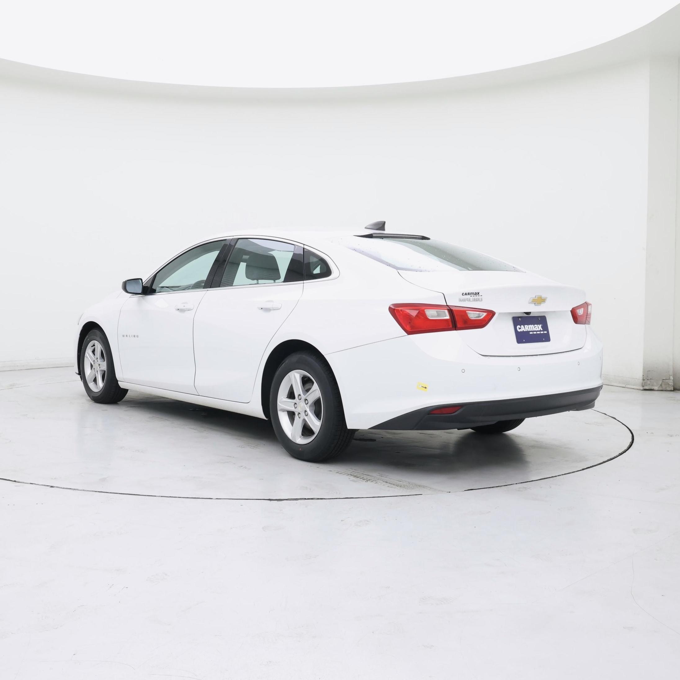 Thumbnail: 2020 Chevrolet Malibu - 2