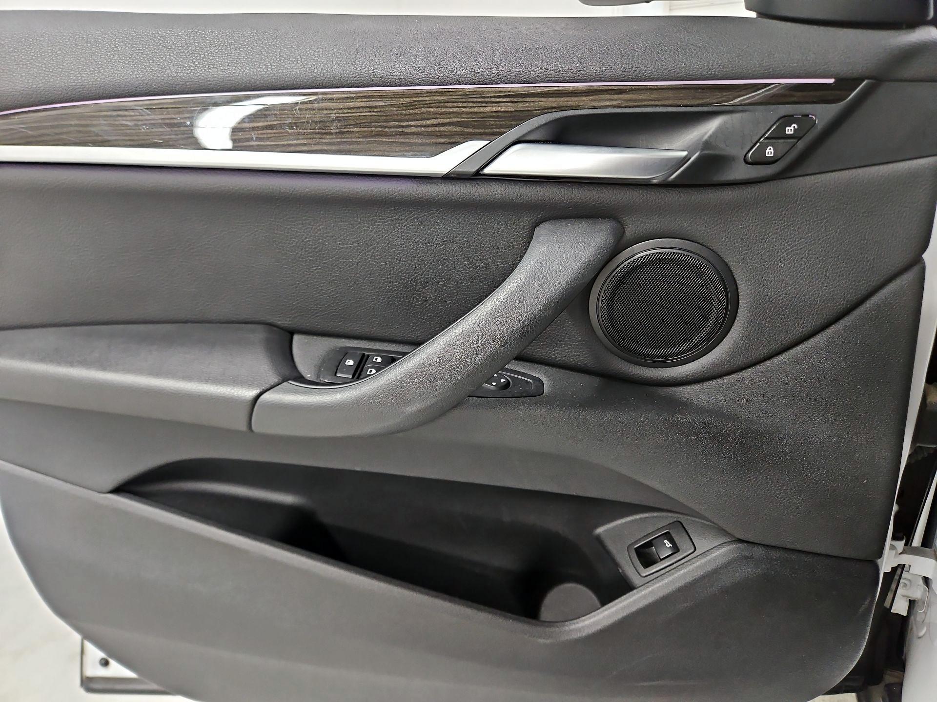 Thumbnail: 2021 BMW X1 - 12