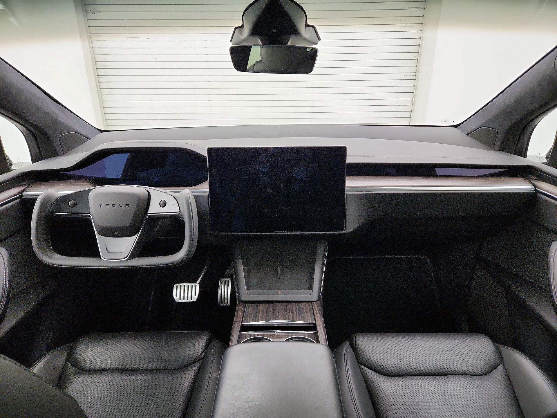 Thumbnail: 2022 Tesla Model X - 9