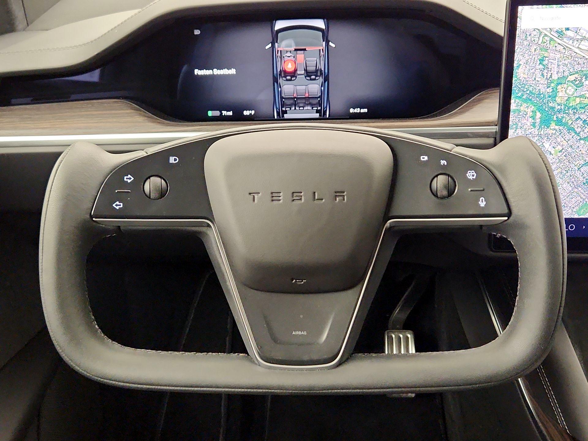 Thumbnail: 2022 Tesla Model X - 10