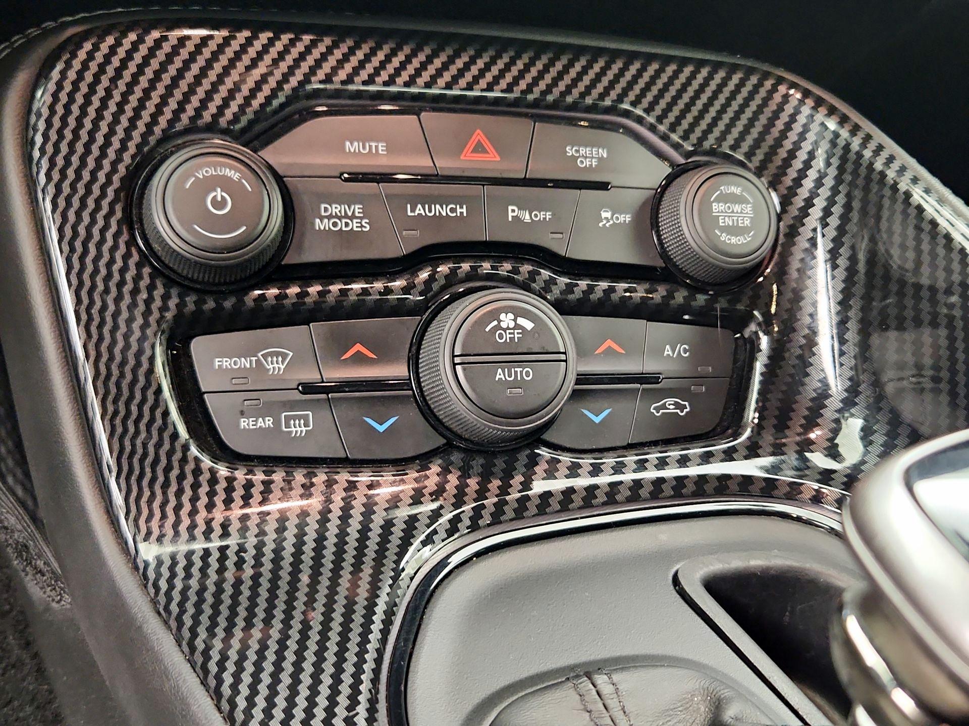 Thumbnail: 2019 Dodge Challenger - 16