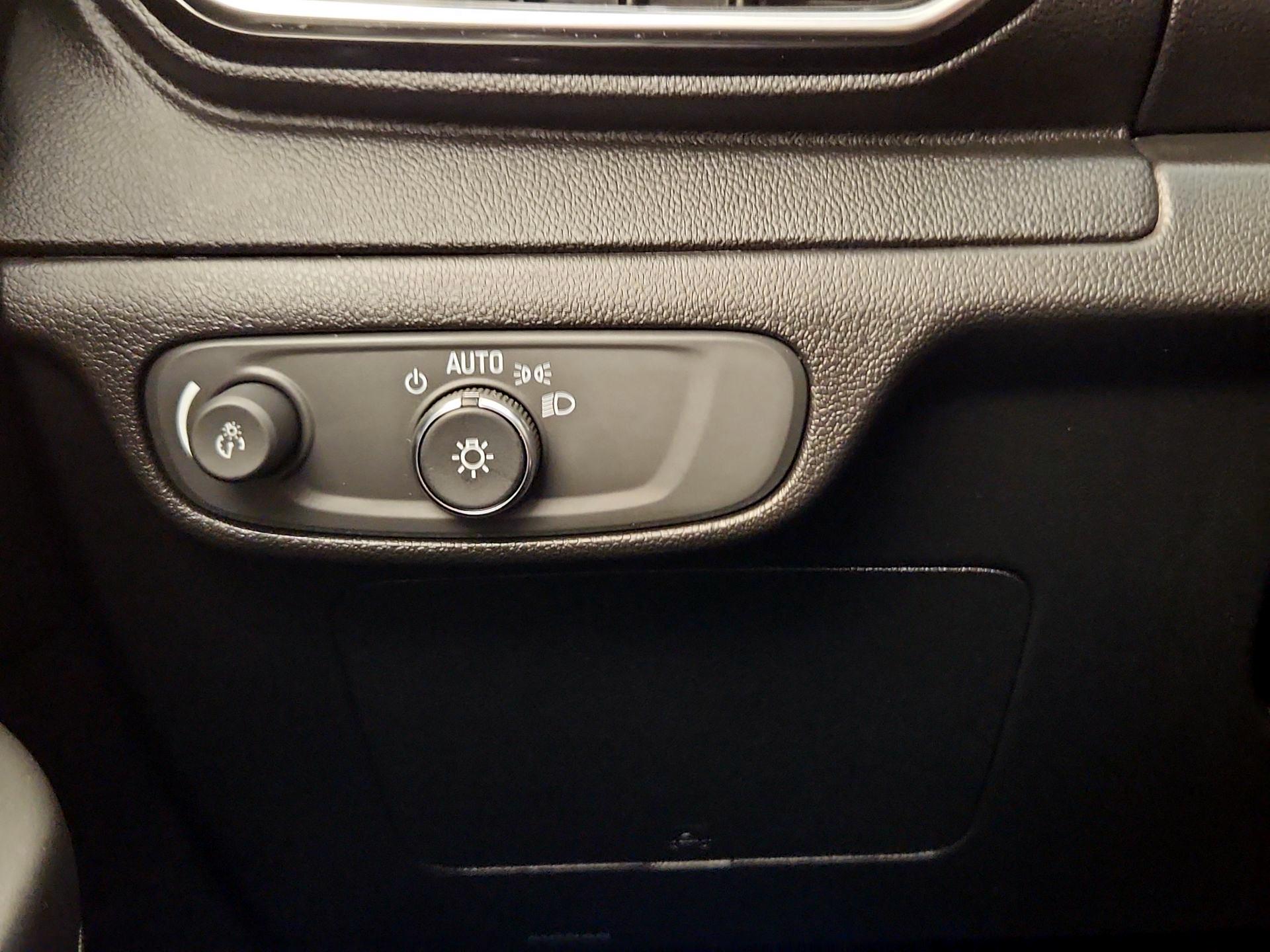 Thumbnail: 2023 Chevrolet Bolt EV - 13