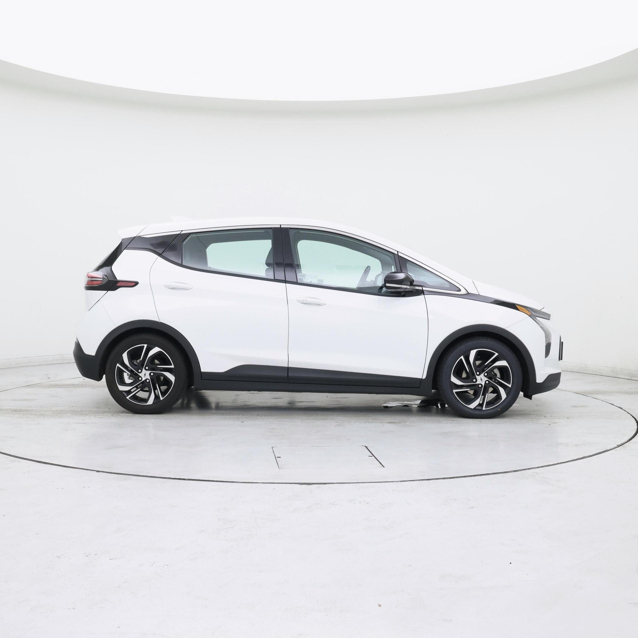 Thumbnail: 2023 Chevrolet Bolt EV - 7