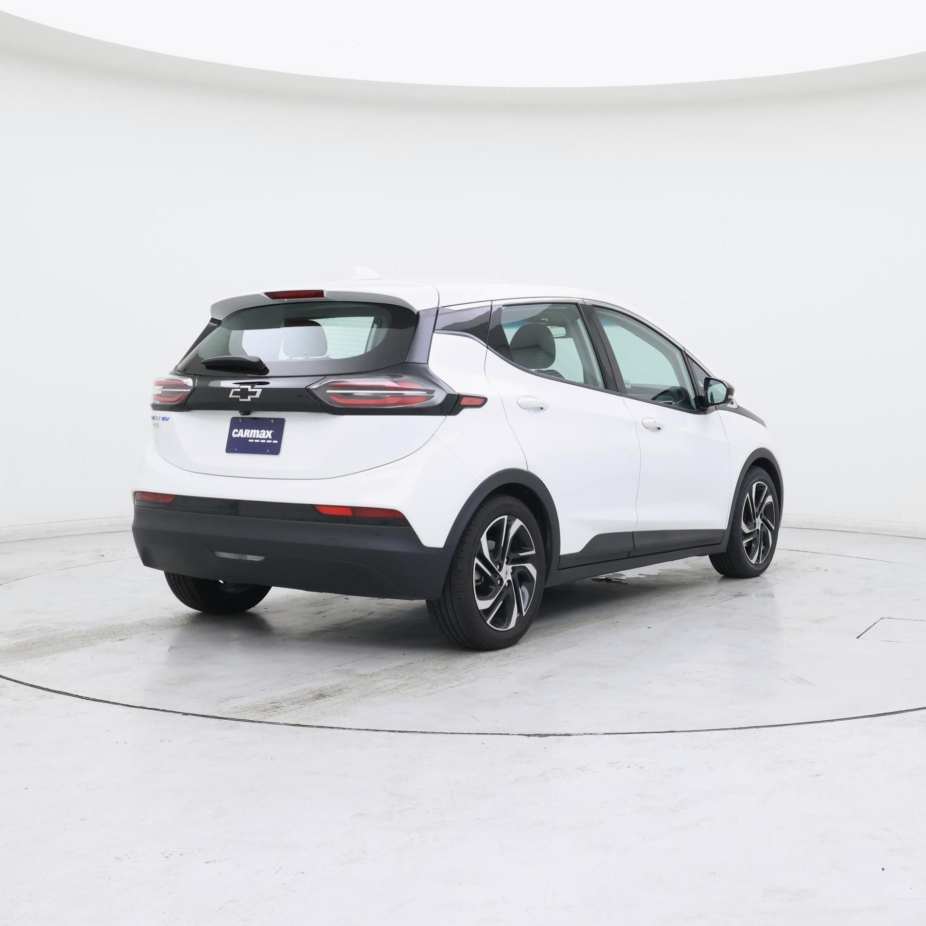 Thumbnail: 2023 Chevrolet Bolt EV - 8