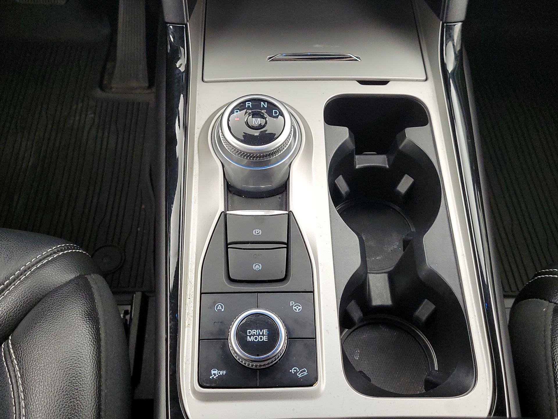 Thumbnail: 2021 Ford Explorer - 18