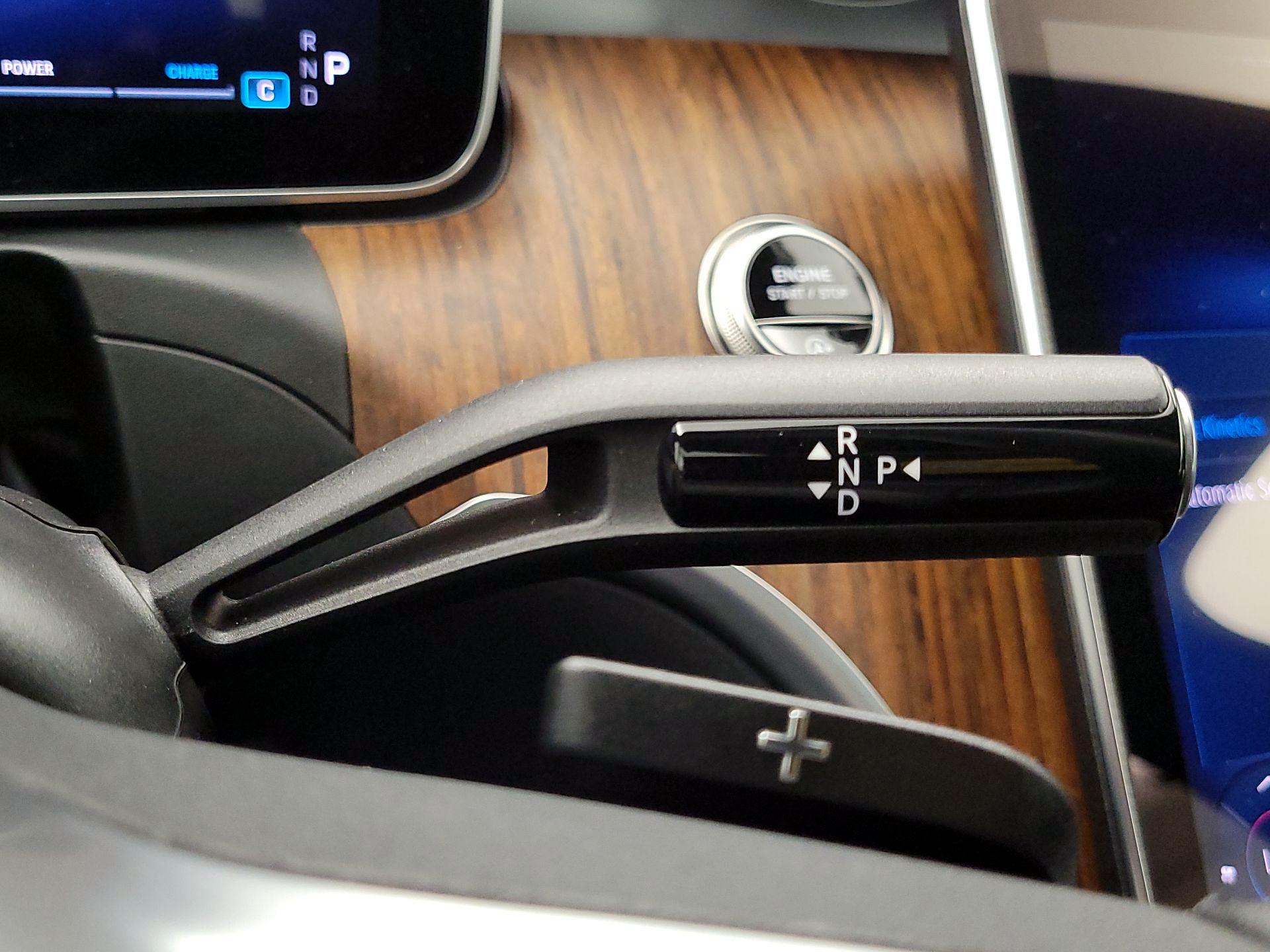 Thumbnail: 2025 Mercedes-Benz C-Class - 17