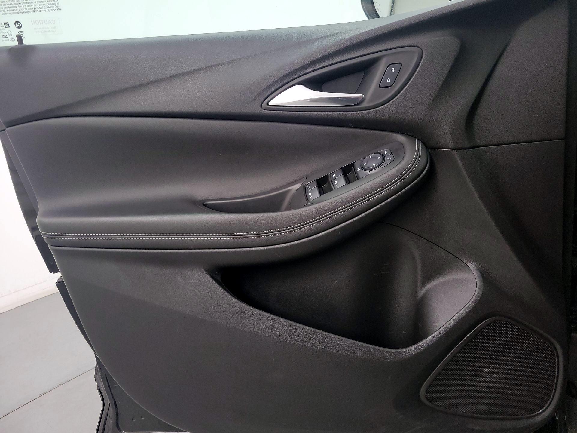 Thumbnail: 2023 Buick Encore GX - 12