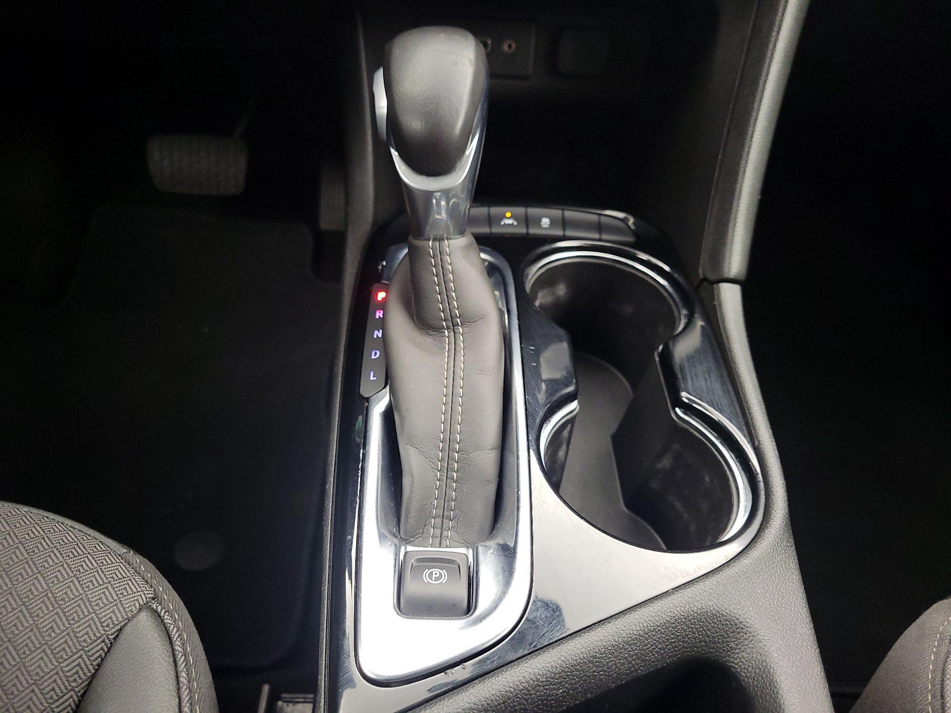 Thumbnail: 2023 Buick Encore GX - 18