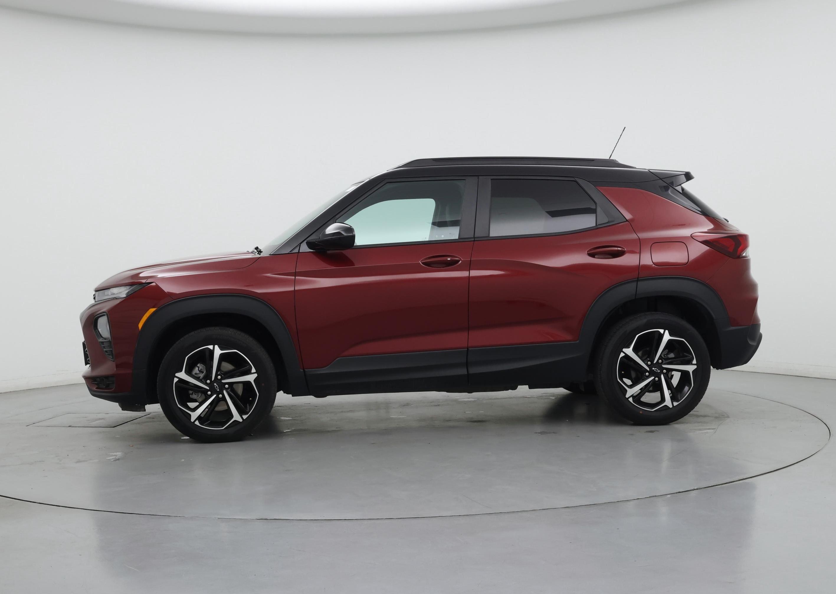 Thumbnail: 2023 Chevrolet TrailBlazer - 3