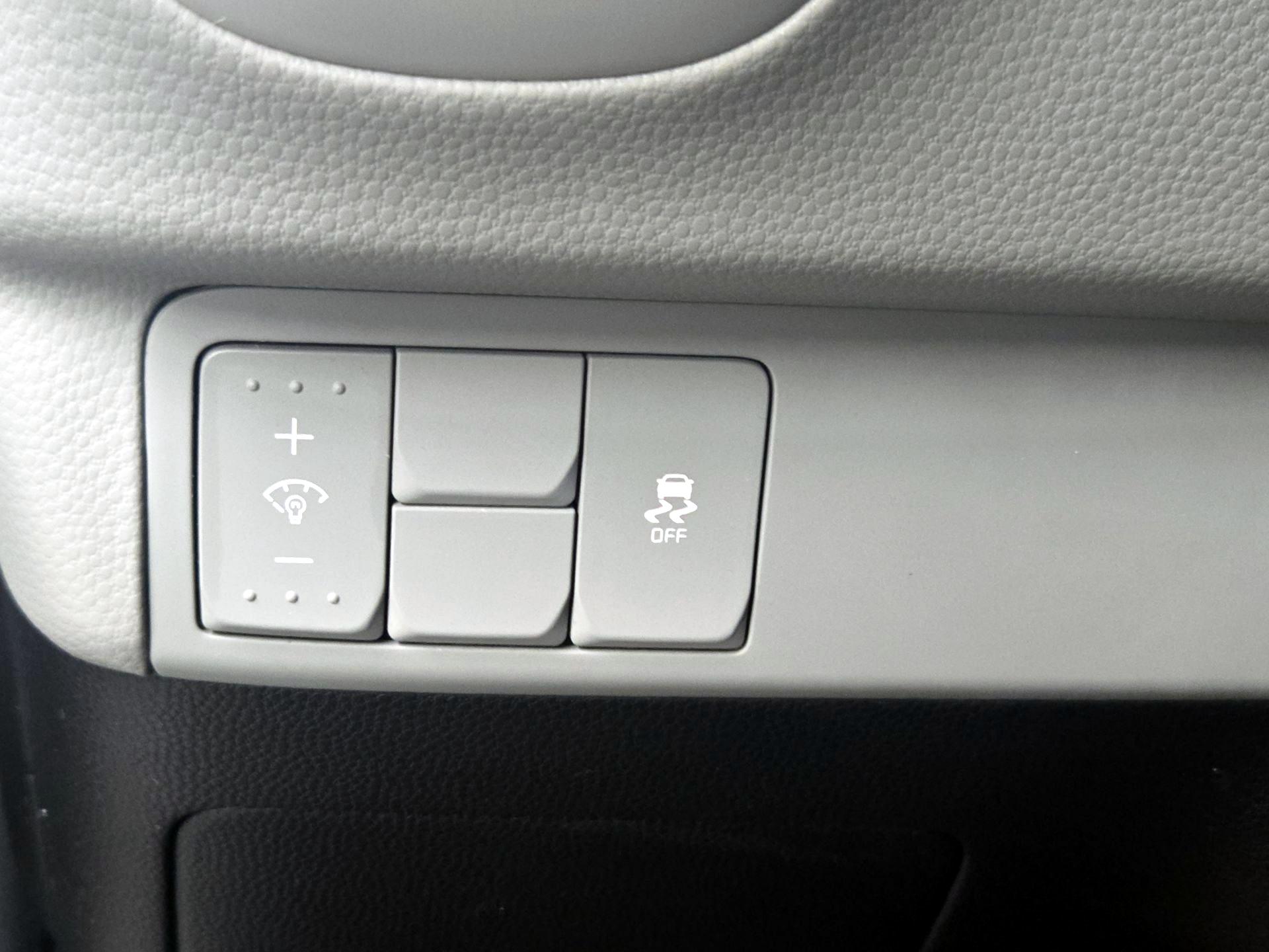 Thumbnail: 2015 Kia Soul - 13