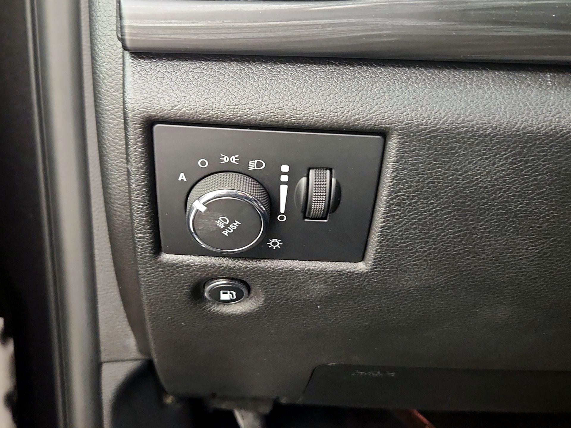 Thumbnail: 2021 Jeep Grand Cherokee - 13
