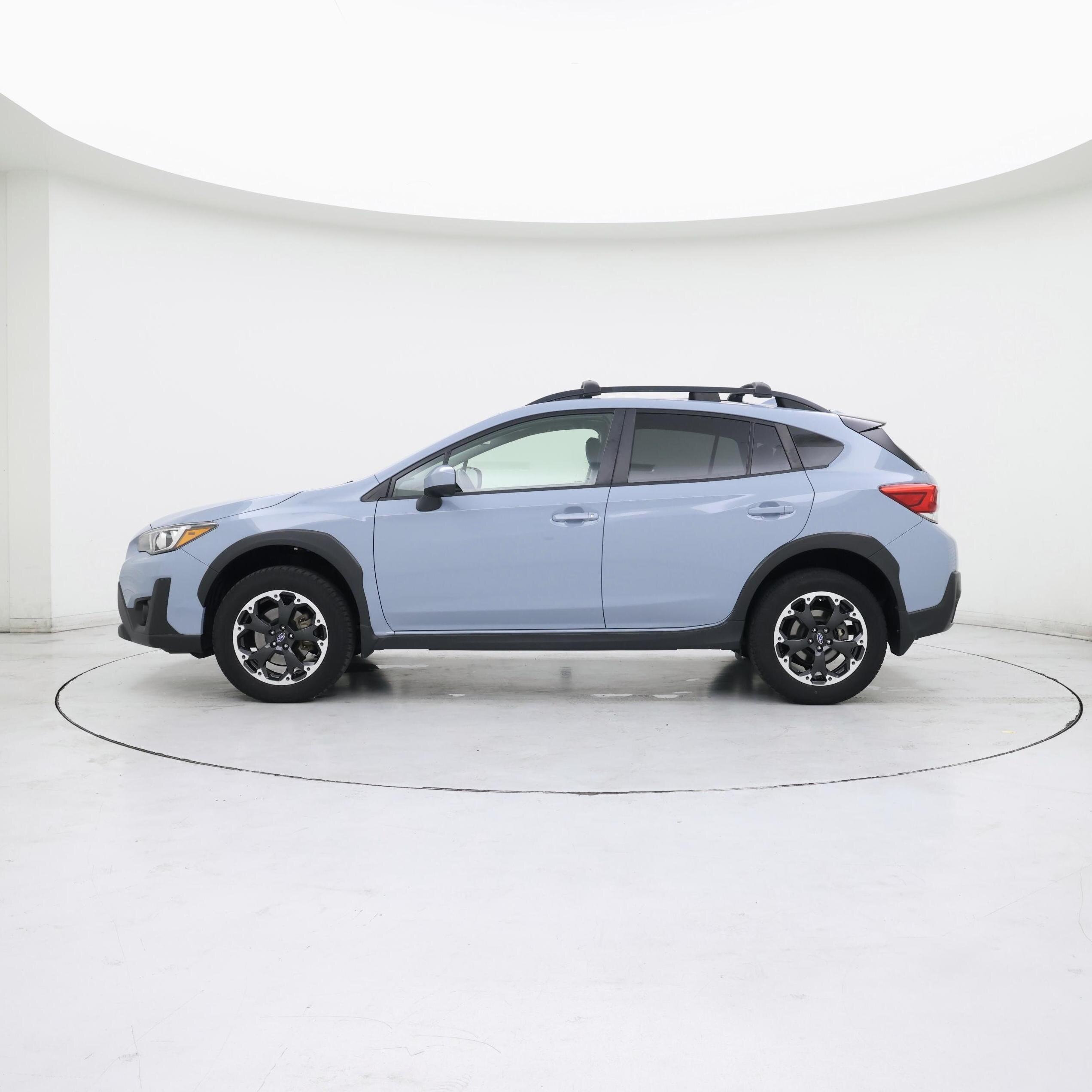 Thumbnail: 2021 Subaru Crosstrek - 3