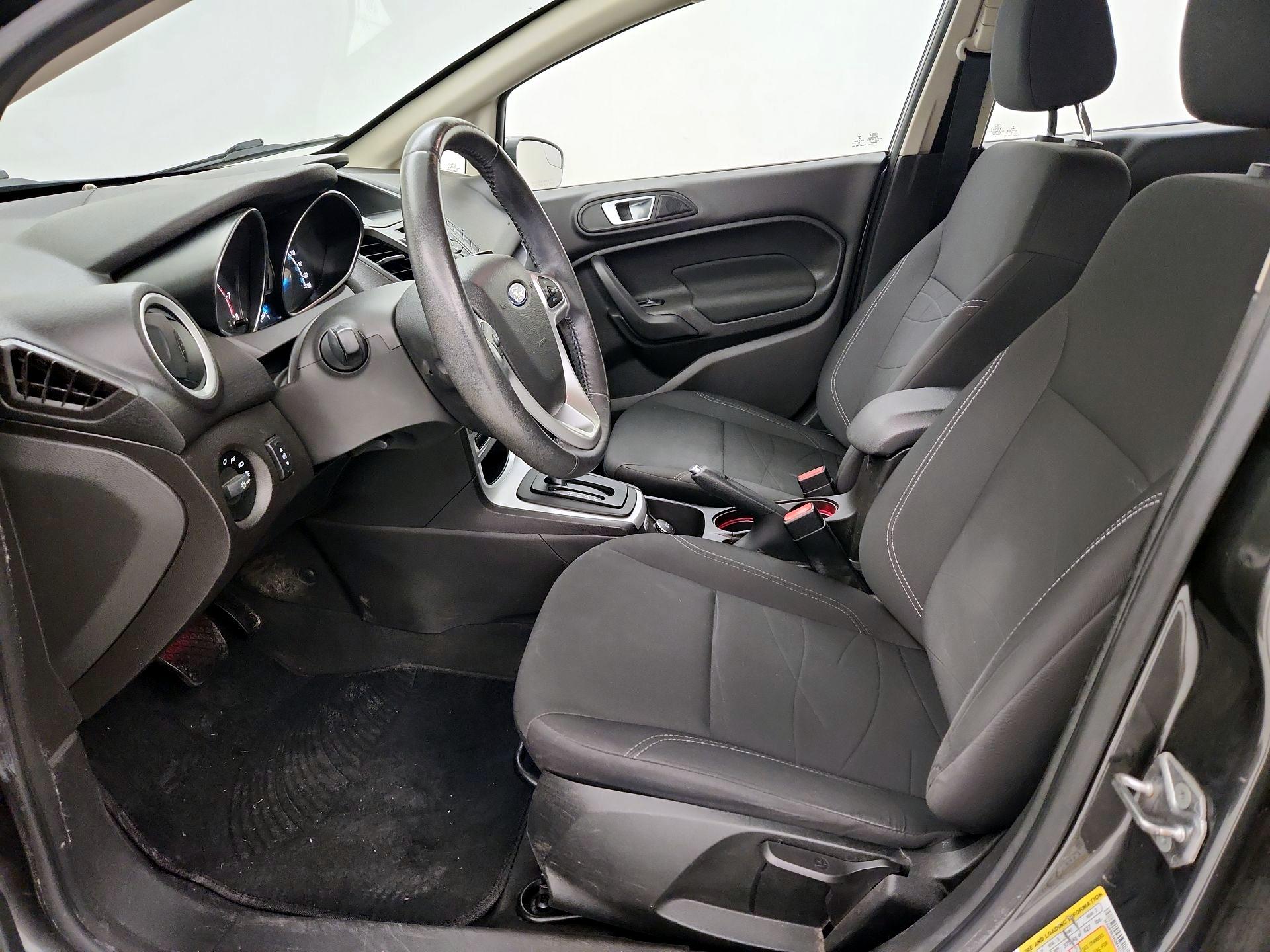 Thumbnail: 2016 Ford Fiesta - 11