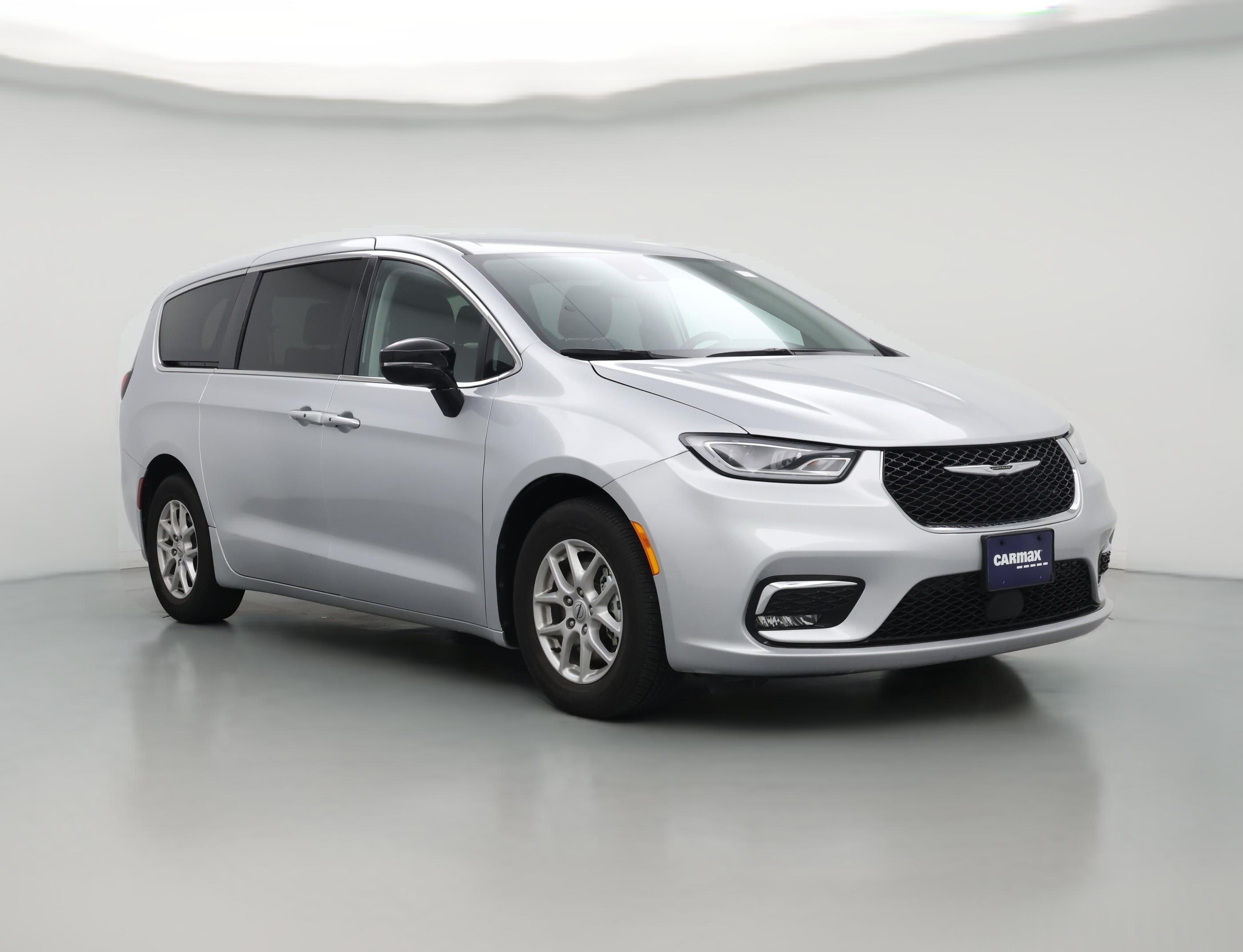 Thumbnail: 2024 Chrysler Pacifica - 1