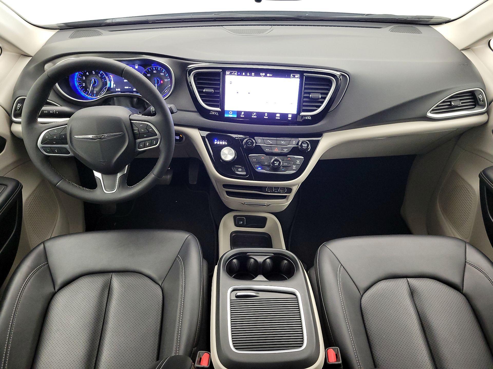 Thumbnail: 2024 Chrysler Pacifica - 9
