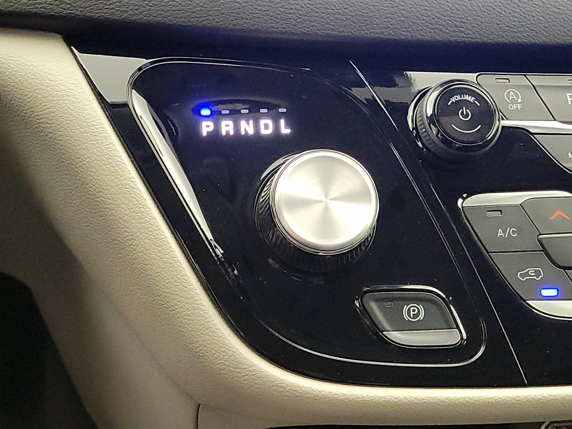 Thumbnail: 2024 Chrysler Pacifica - 17