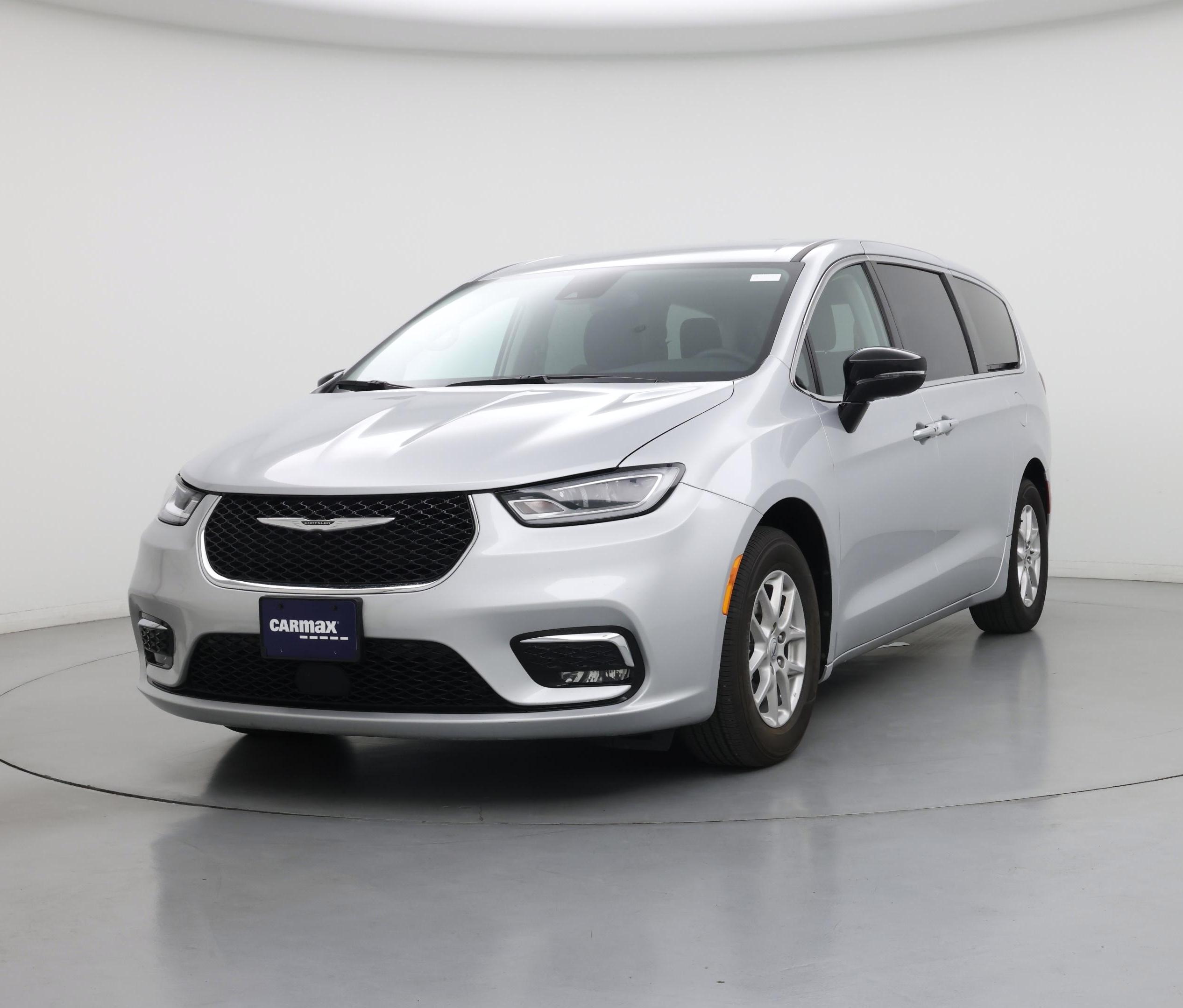 Thumbnail: 2024 Chrysler Pacifica - 4