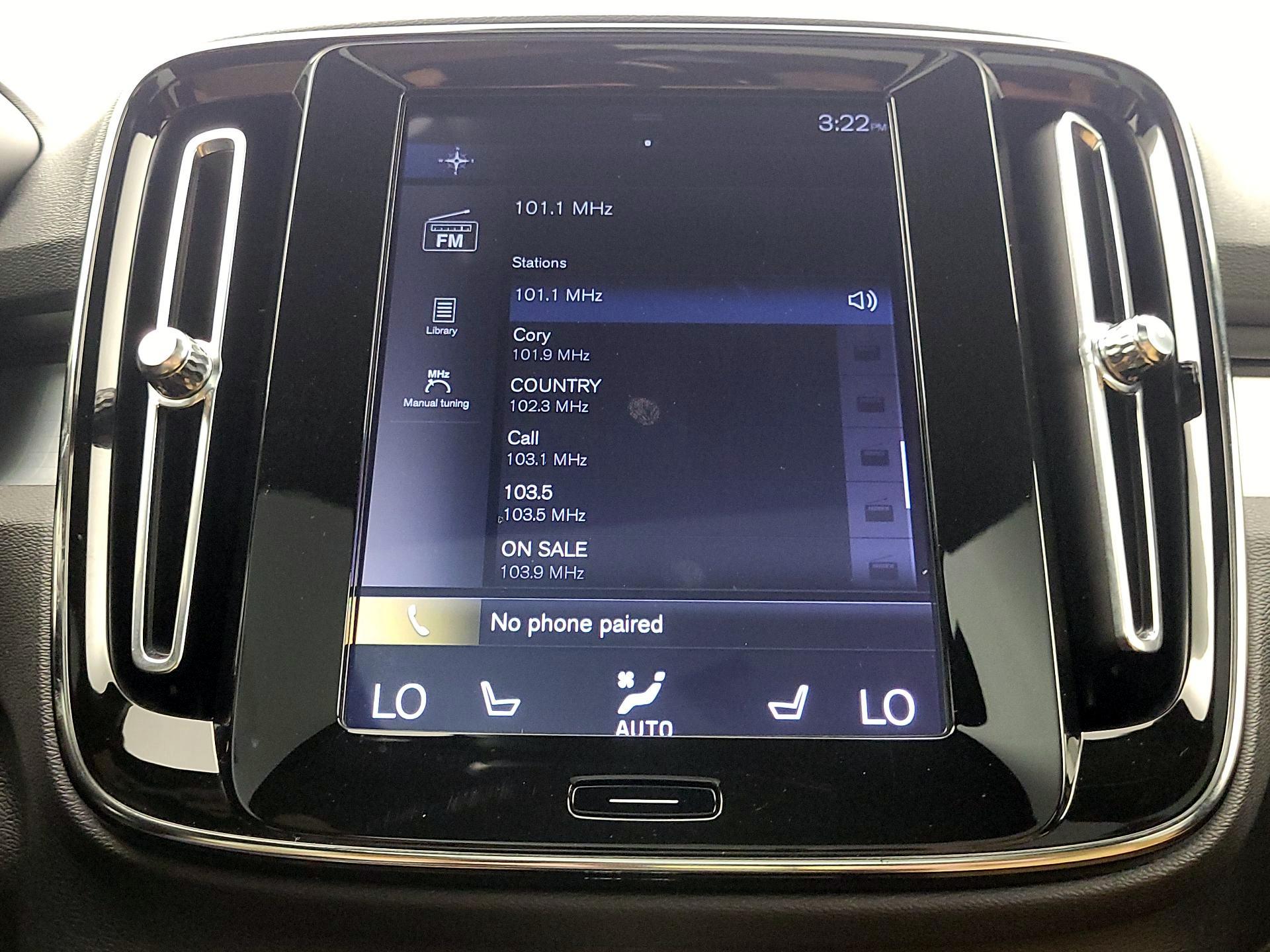 Thumbnail: 2020 Volvo XC40 - 16