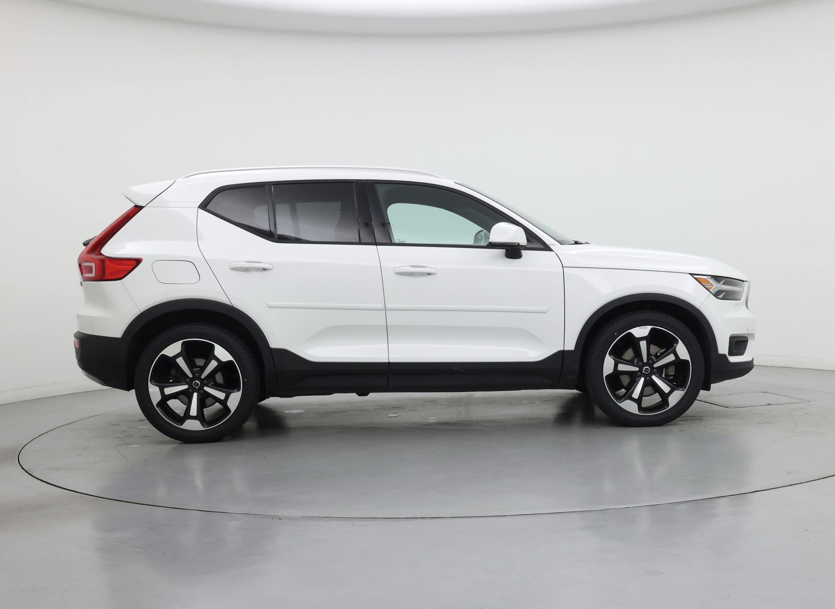 Thumbnail: 2020 Volvo XC40 - 7