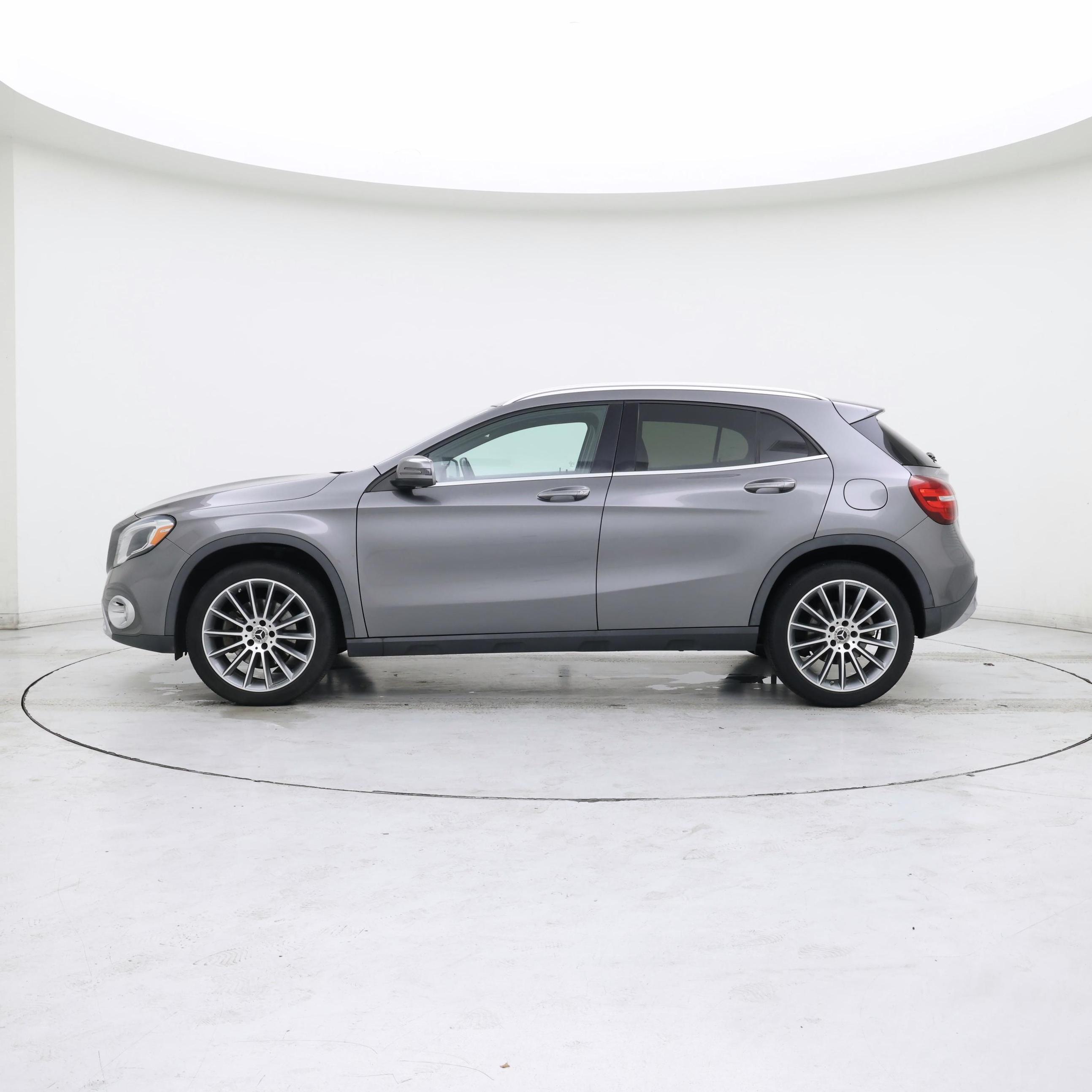 Thumbnail: 2019 Mercedes-Benz GLA - 3