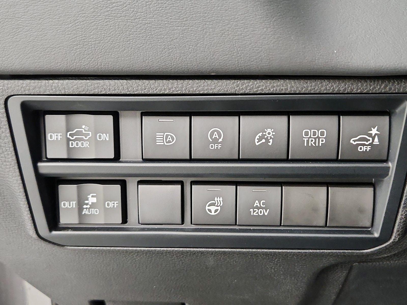 2022 Toyota Tundra Platinum - Photo 14