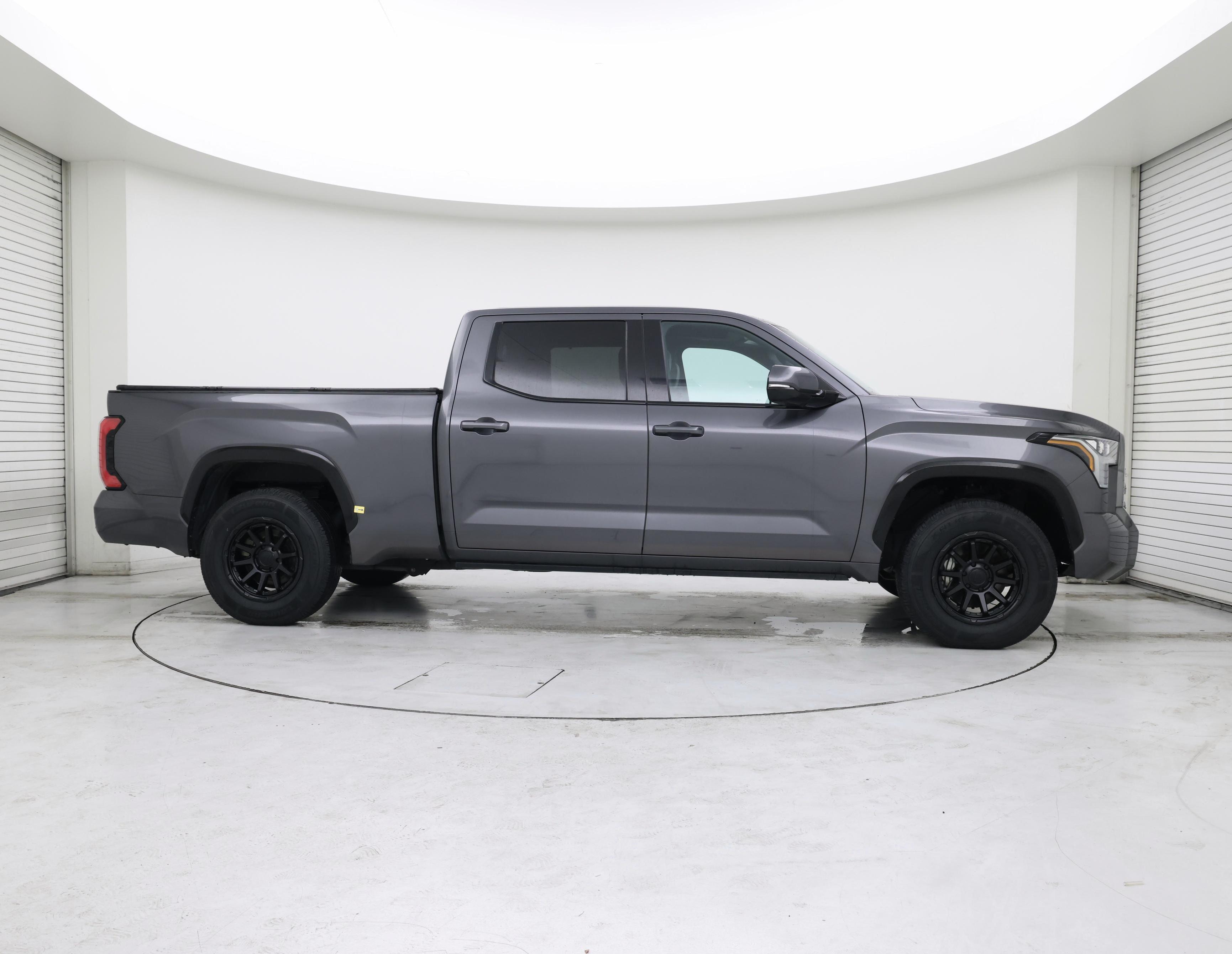 Thumbnail: 2022 Toyota Tundra - 7