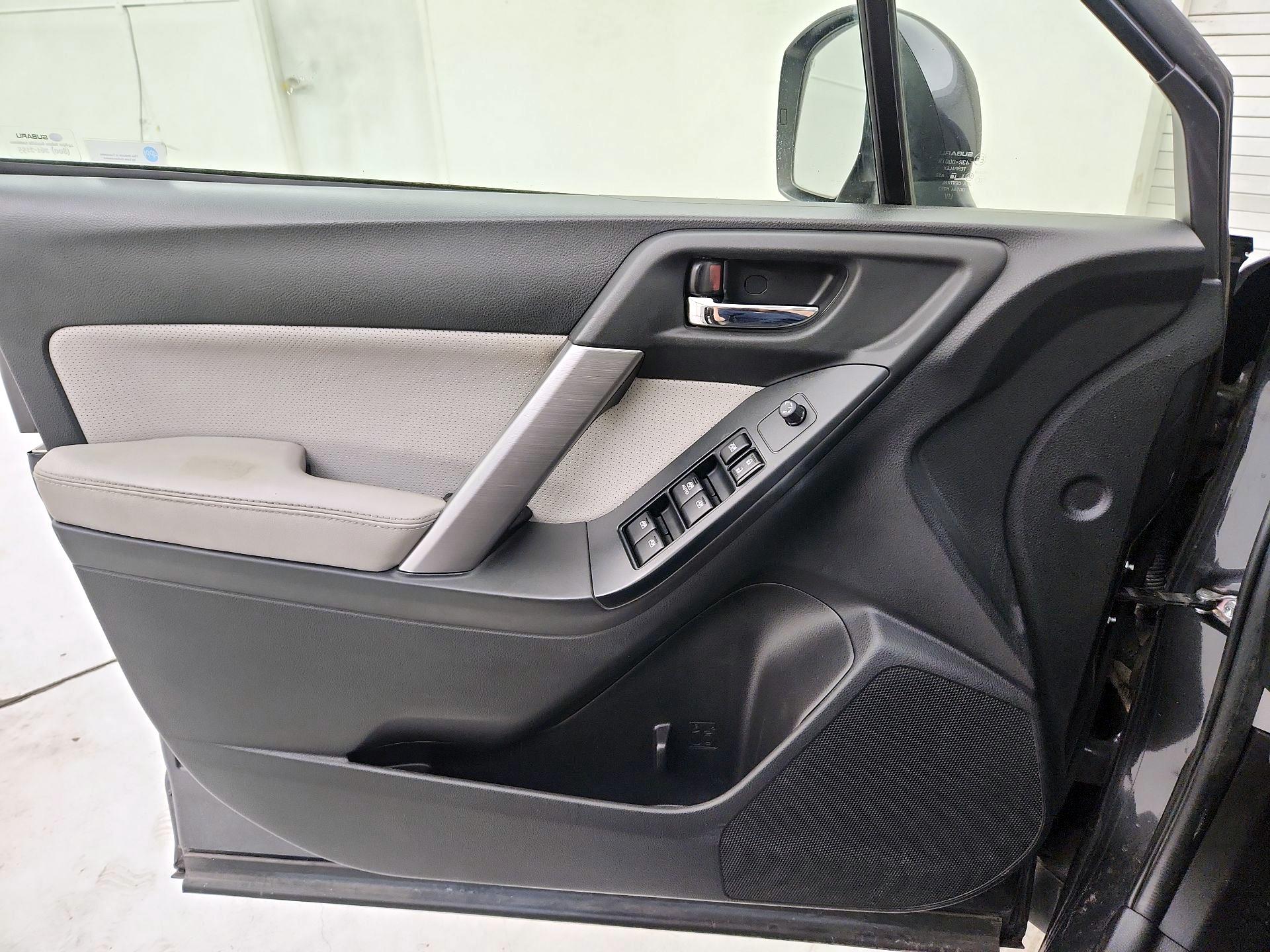 Thumbnail: 2015 Subaru Forester - 12
