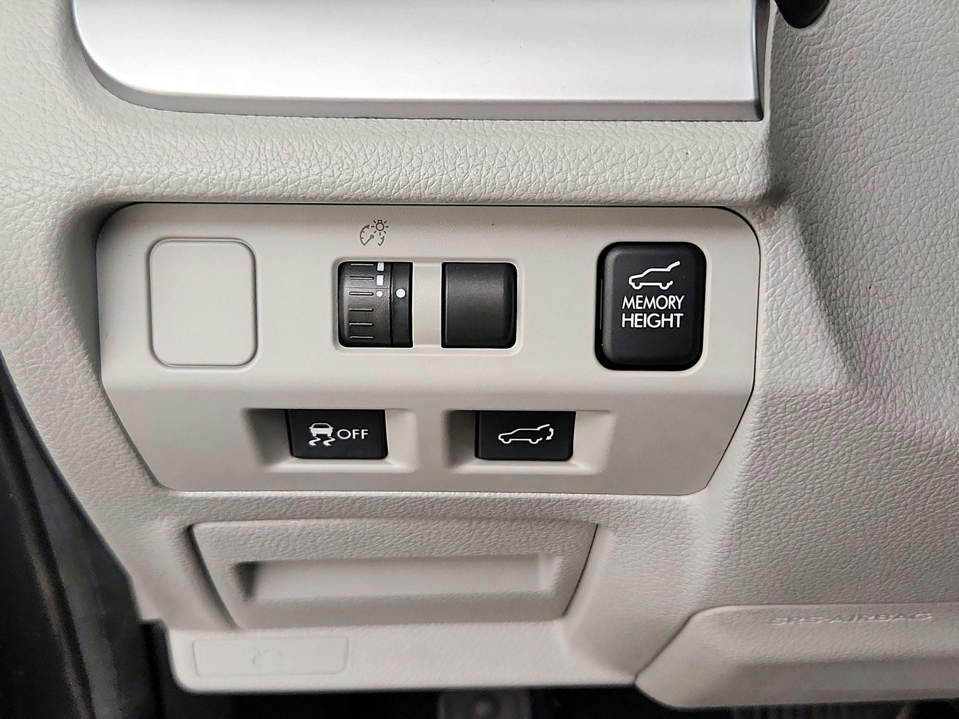 Thumbnail: 2015 Subaru Forester - 13