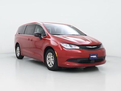 2025 Chrysler Voyager LX