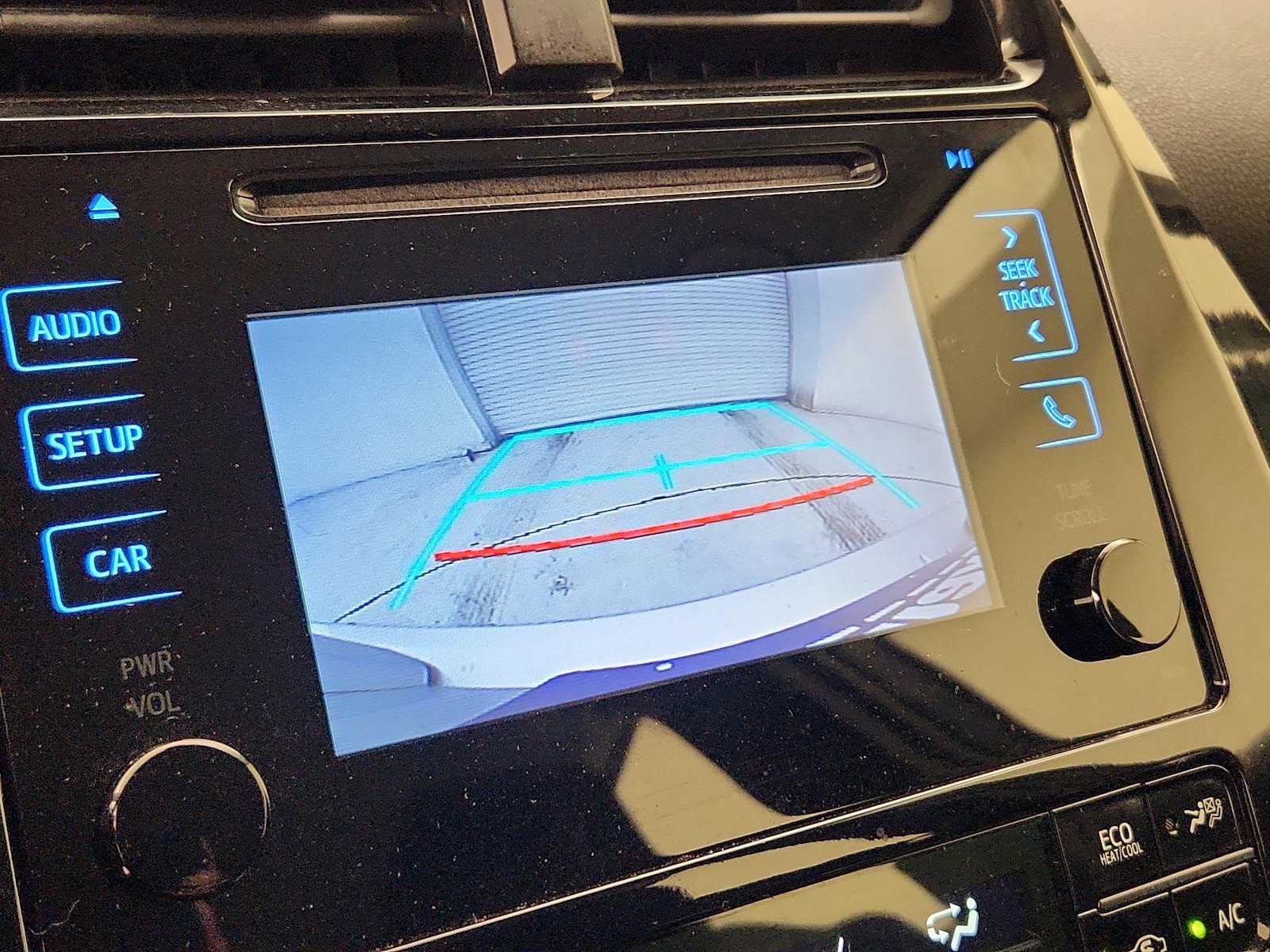 2017 Toyota Prius One - Photo 15