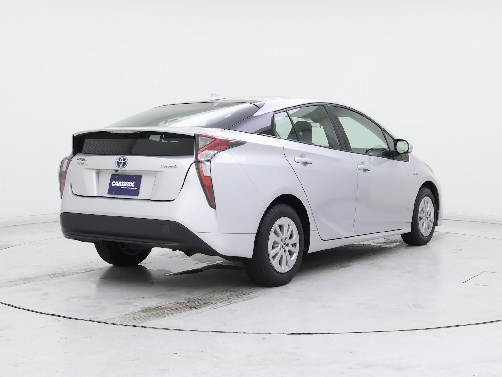 2017 Toyota Prius One - Photo 9