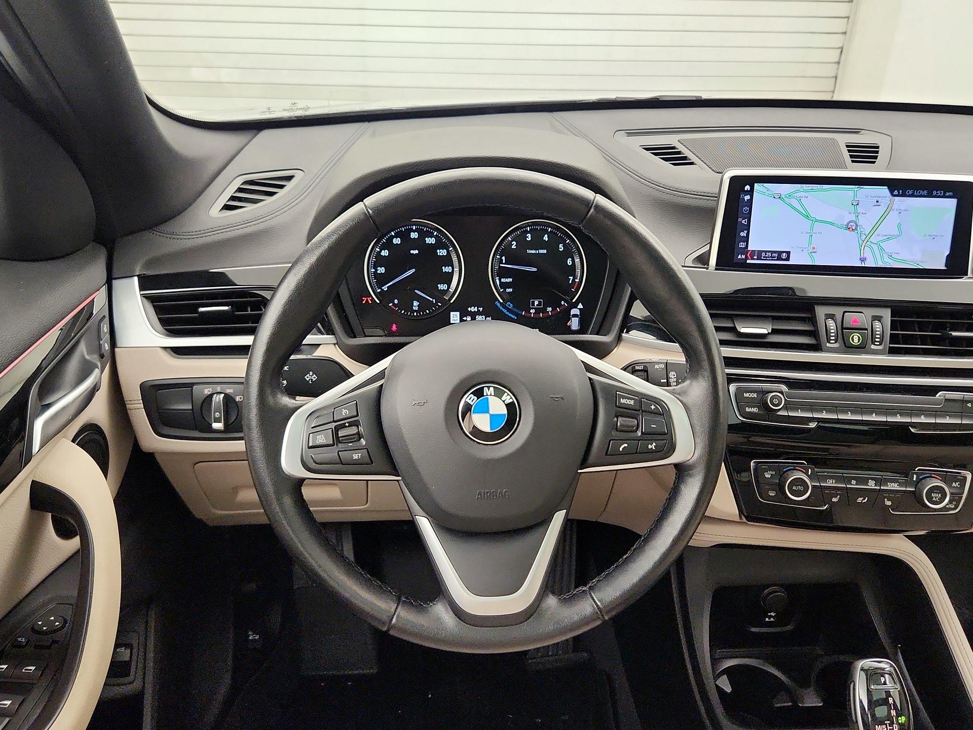 Thumbnail: 2022 BMW X1 - 10