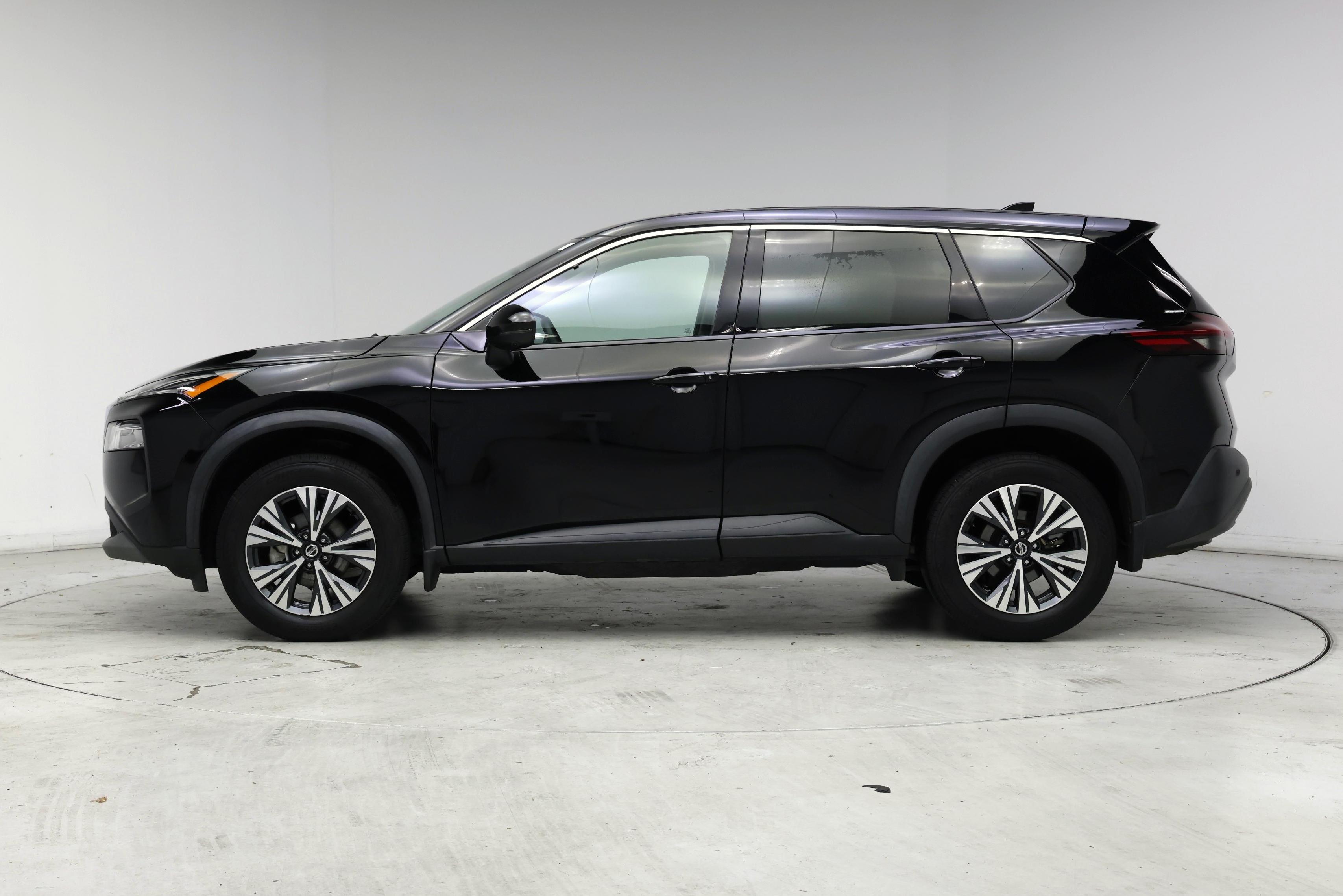 Thumbnail: 2021 Nissan Rogue - 3