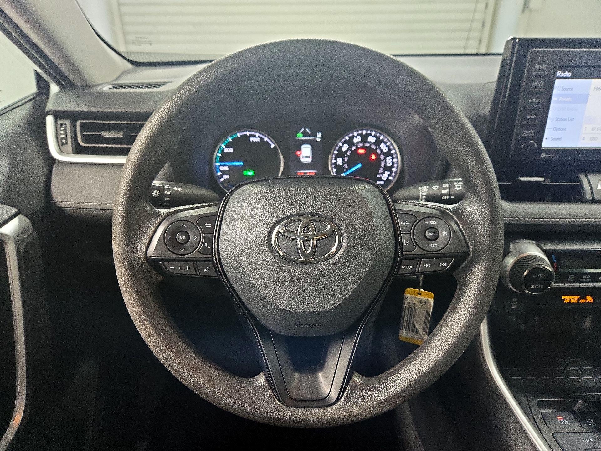 Thumbnail: 2021 Toyota RAV4 - 10