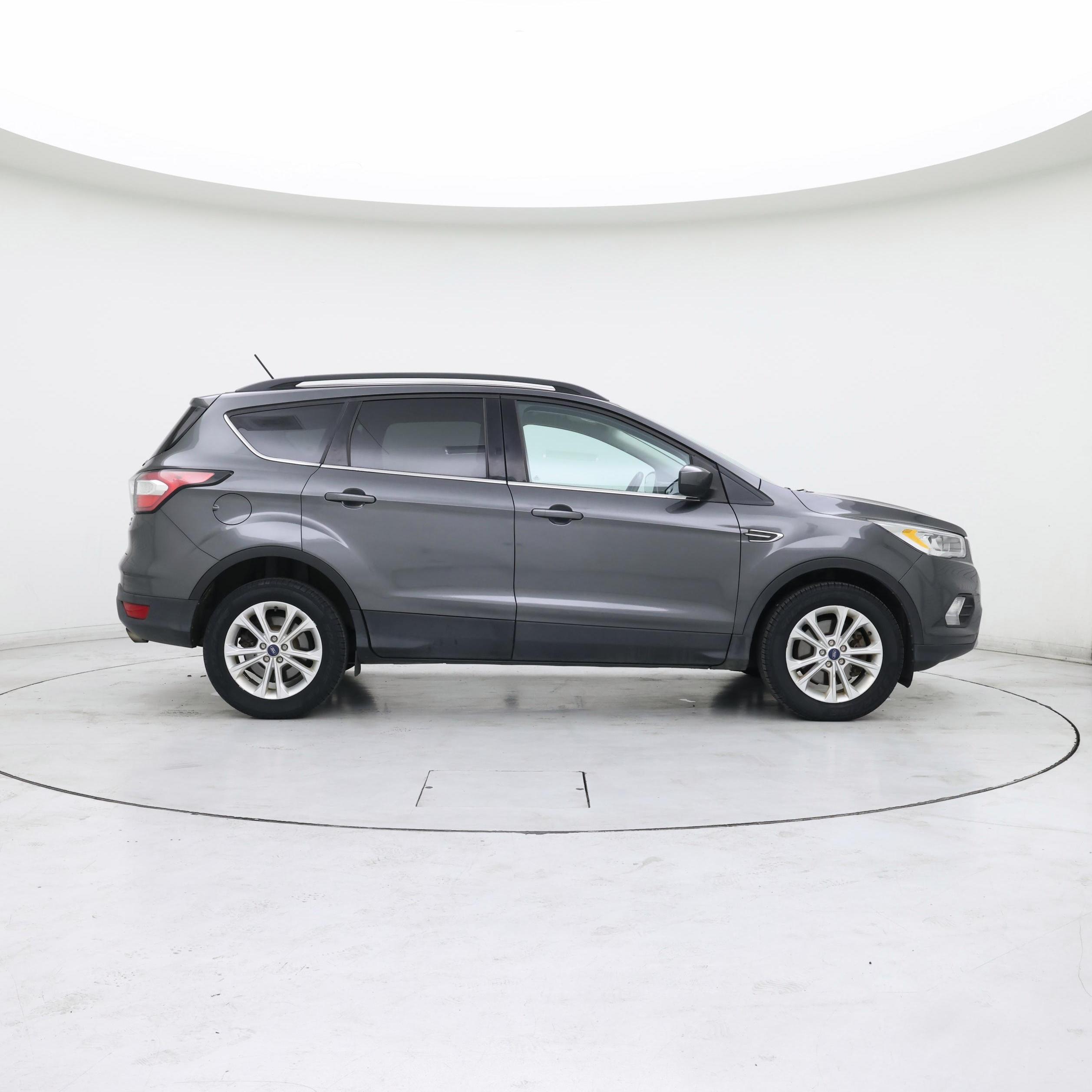 Thumbnail: 2018 Ford Escape - 7