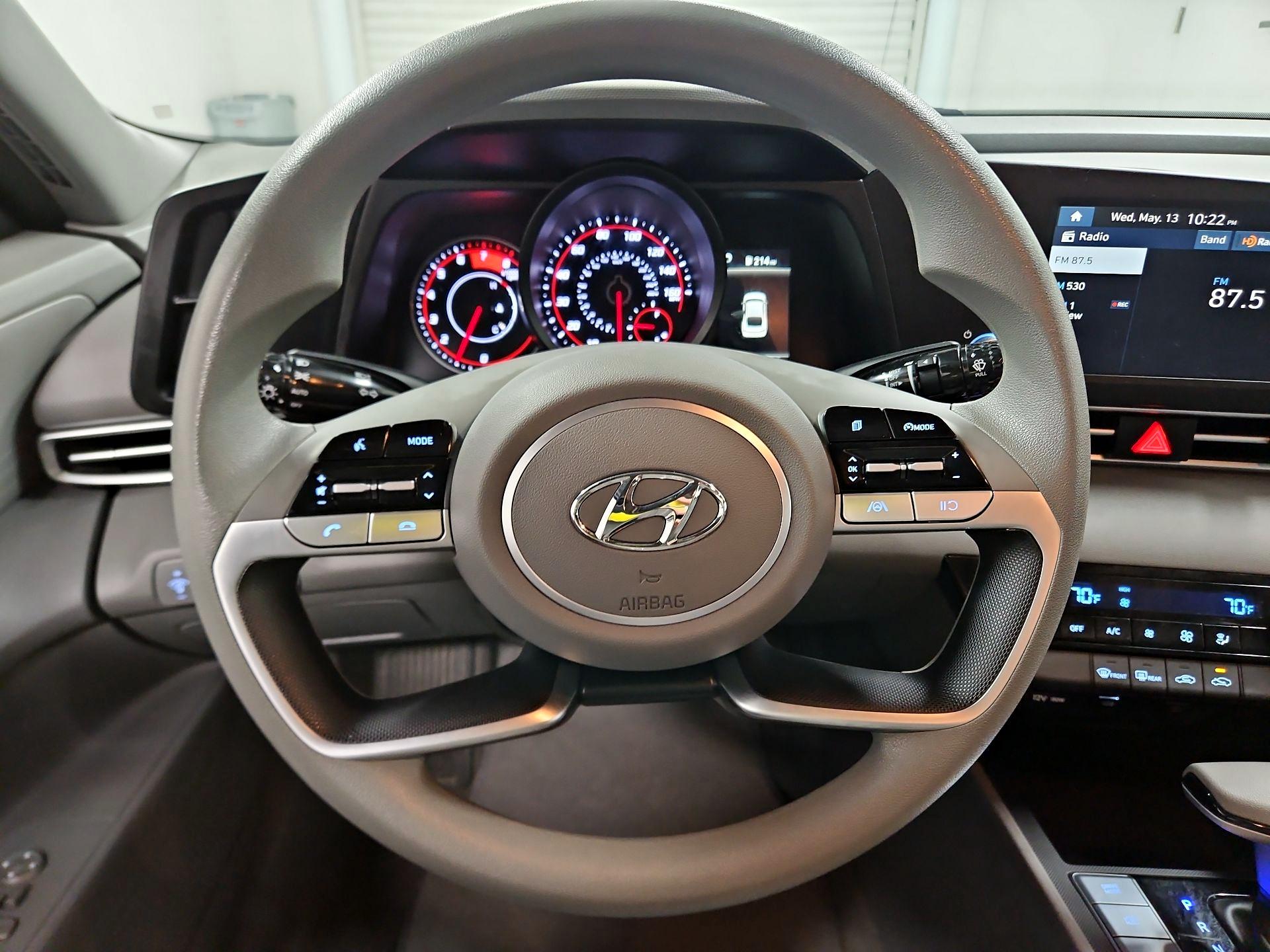Thumbnail: 2023 Hyundai Elantra - 10