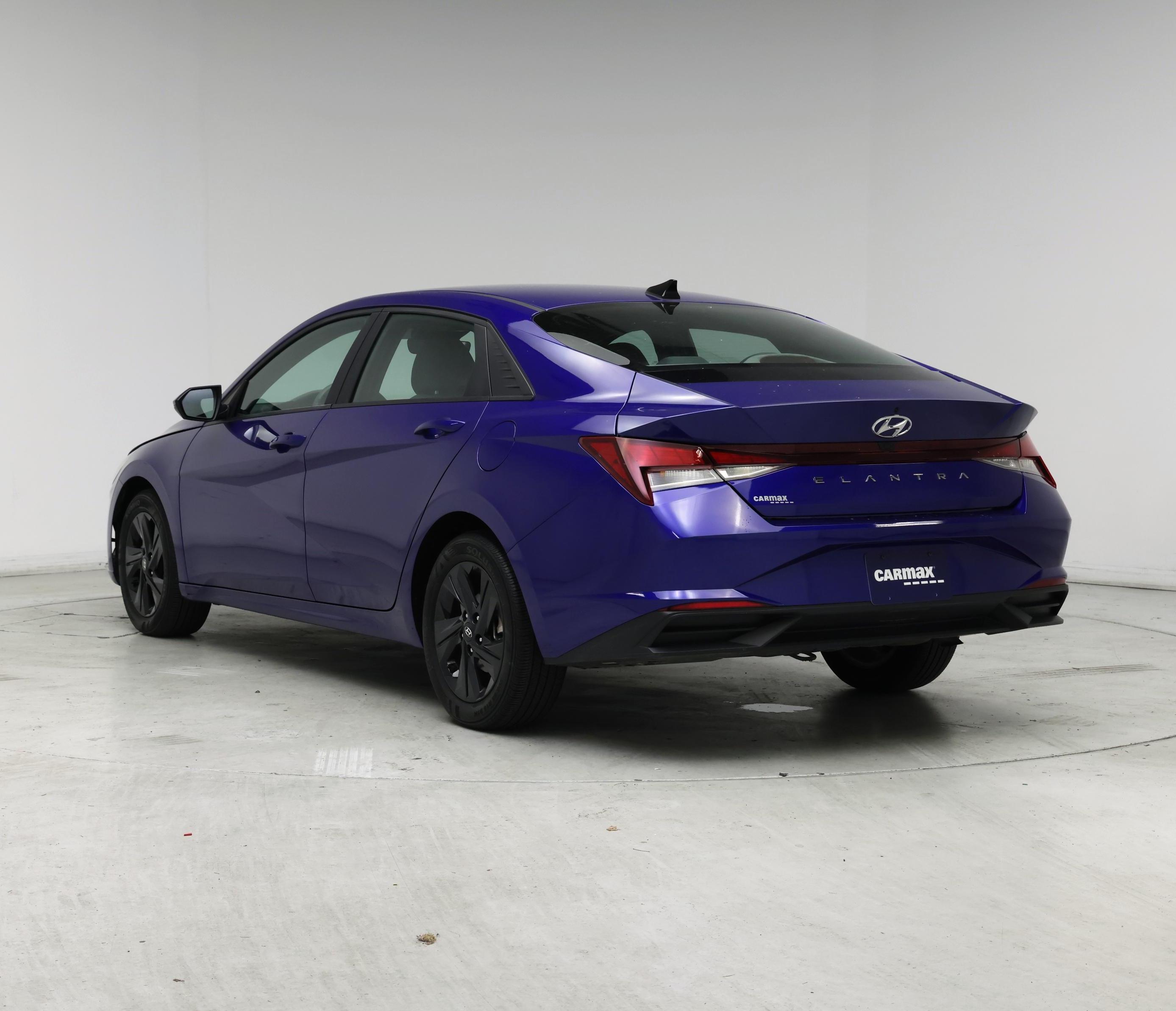 Thumbnail: 2023 Hyundai Elantra - 2