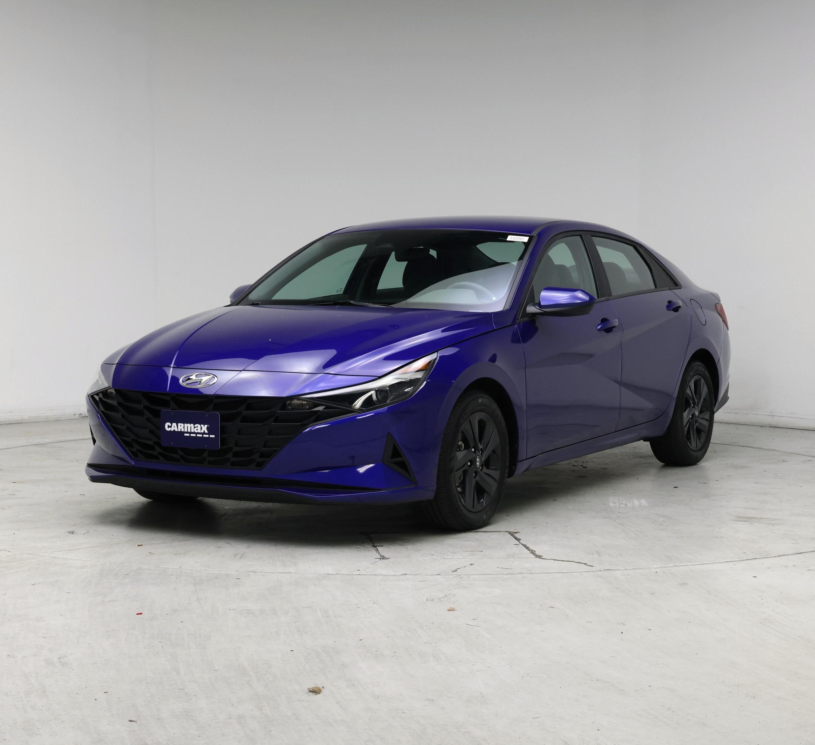 Thumbnail: 2023 Hyundai Elantra - 4