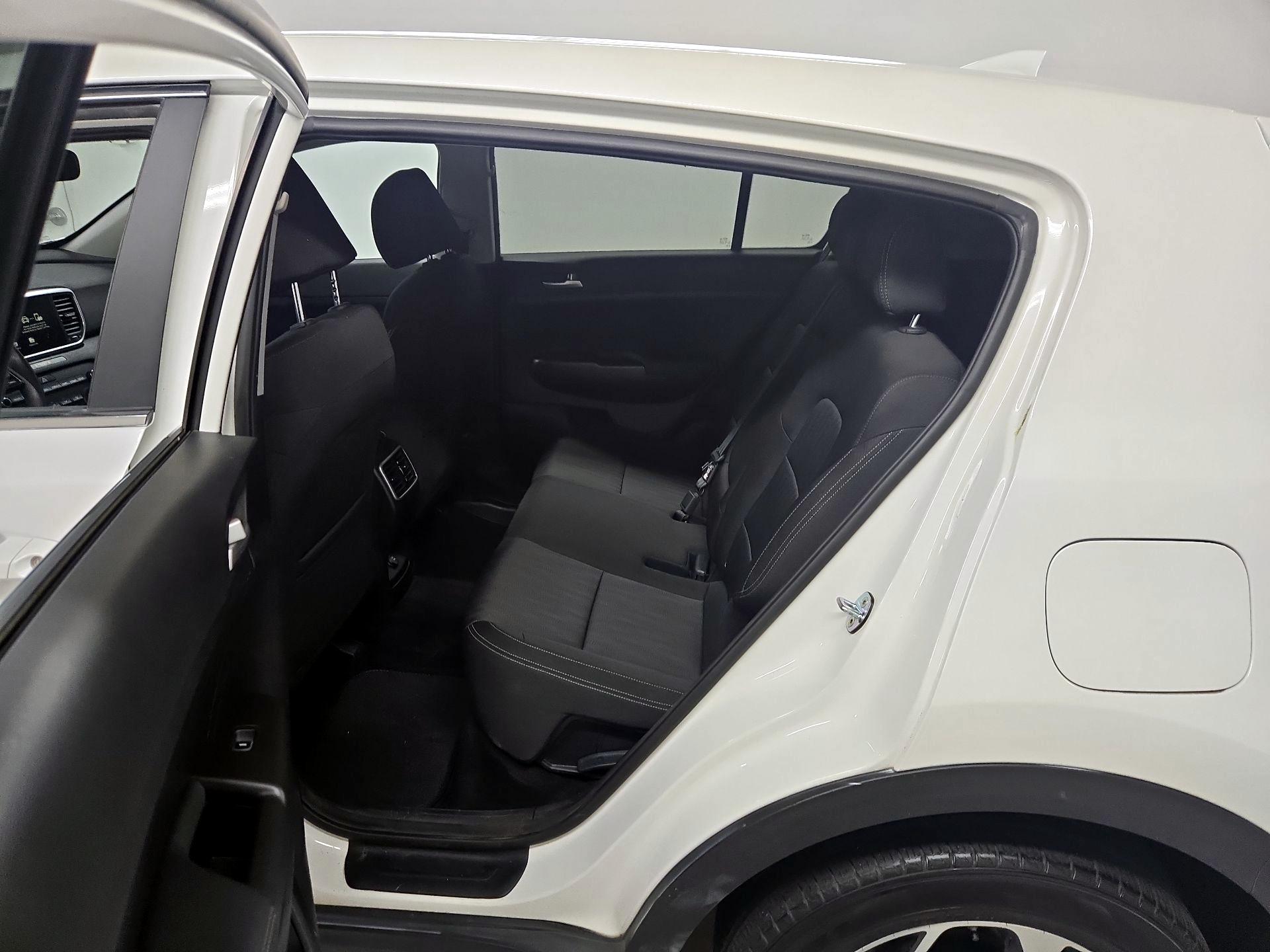 Thumbnail: 2022 Kia Sportage - 19