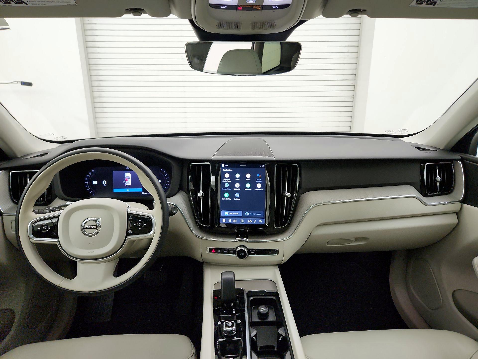 Thumbnail: 2023 Volvo XC60 - 9