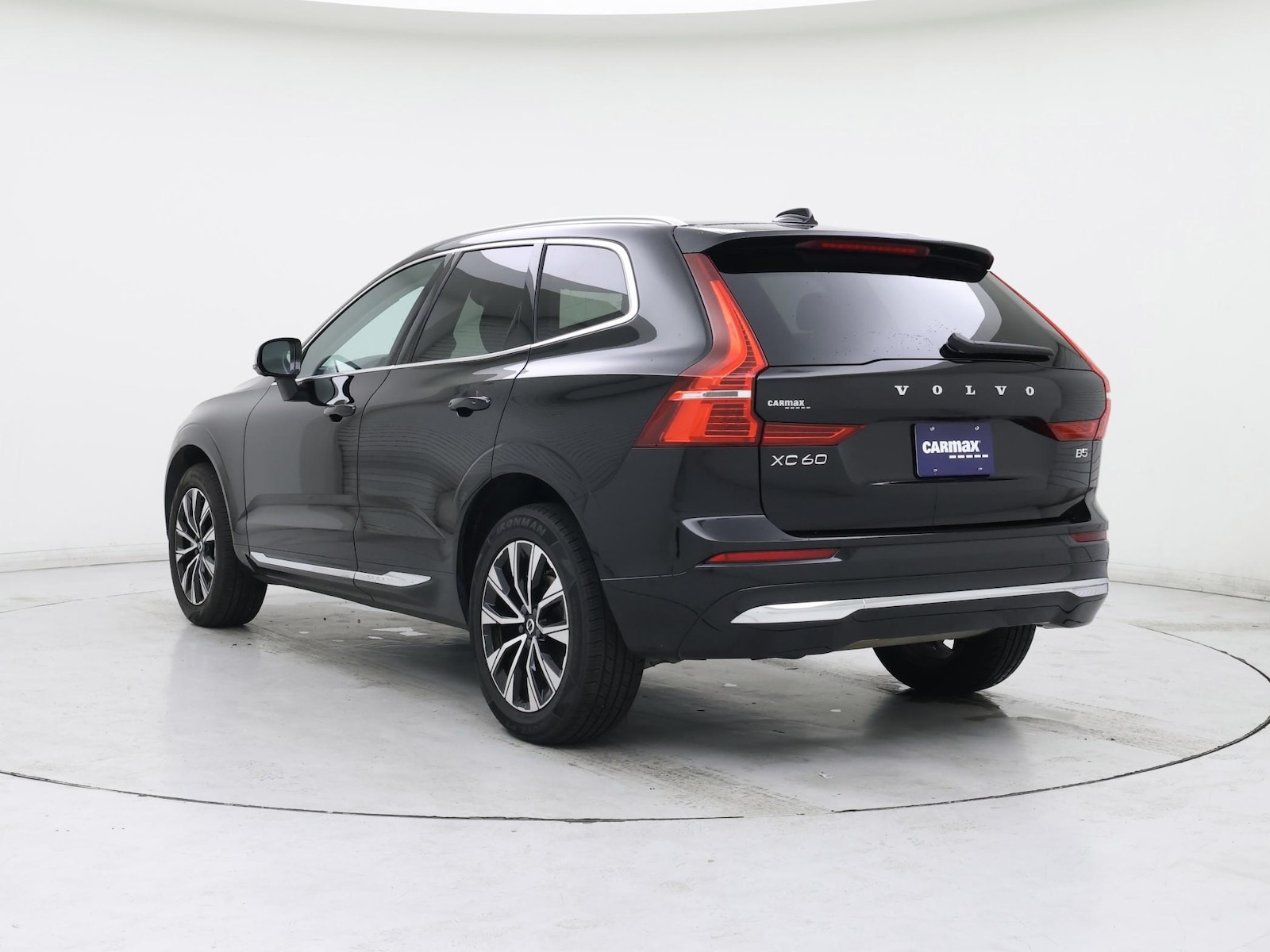 2023 Volvo XC60 Plus - Photo 3