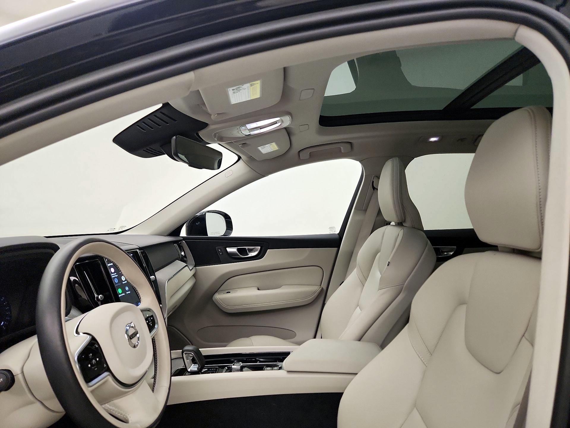Thumbnail: 2023 Volvo XC60 - 19