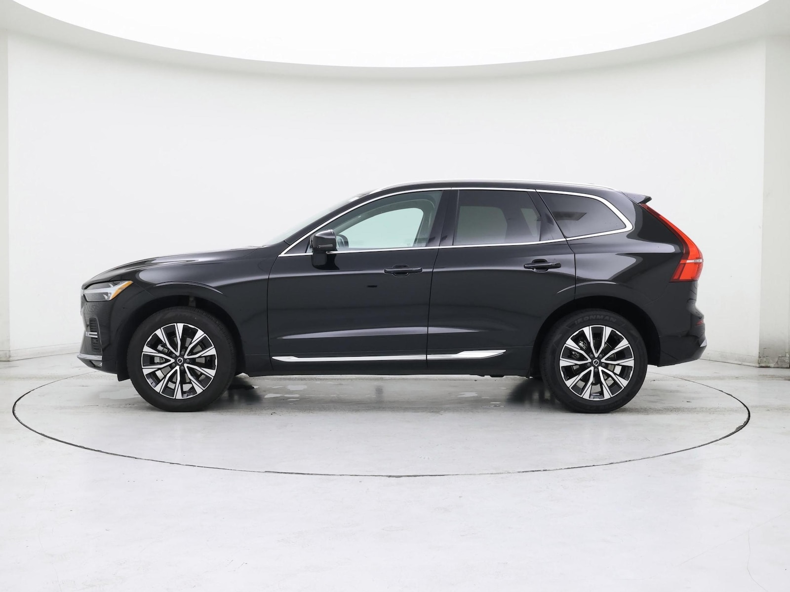 2023 Volvo XC60 Plus - Photo 4