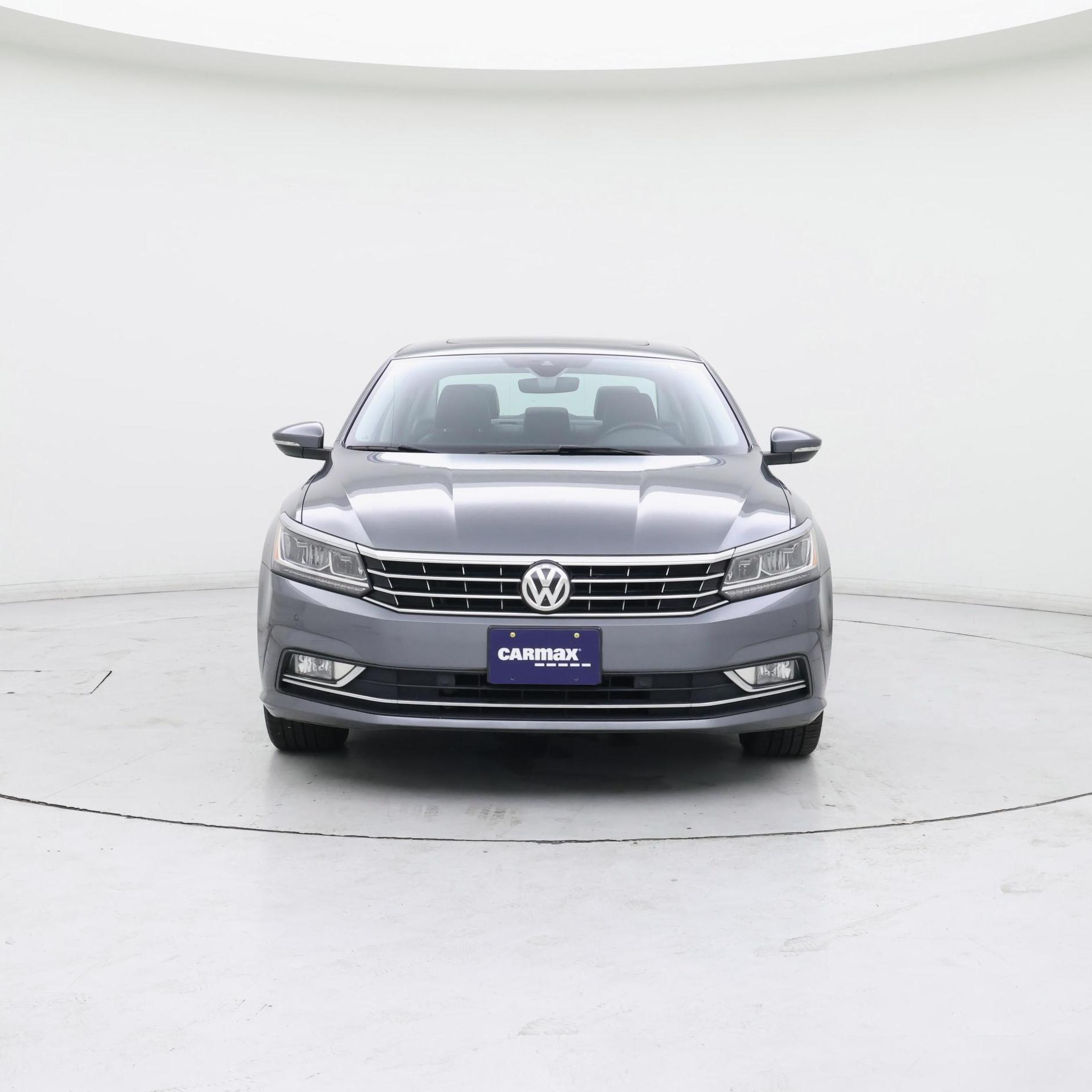 Thumbnail: 2017 Volkswagen Passat - 5