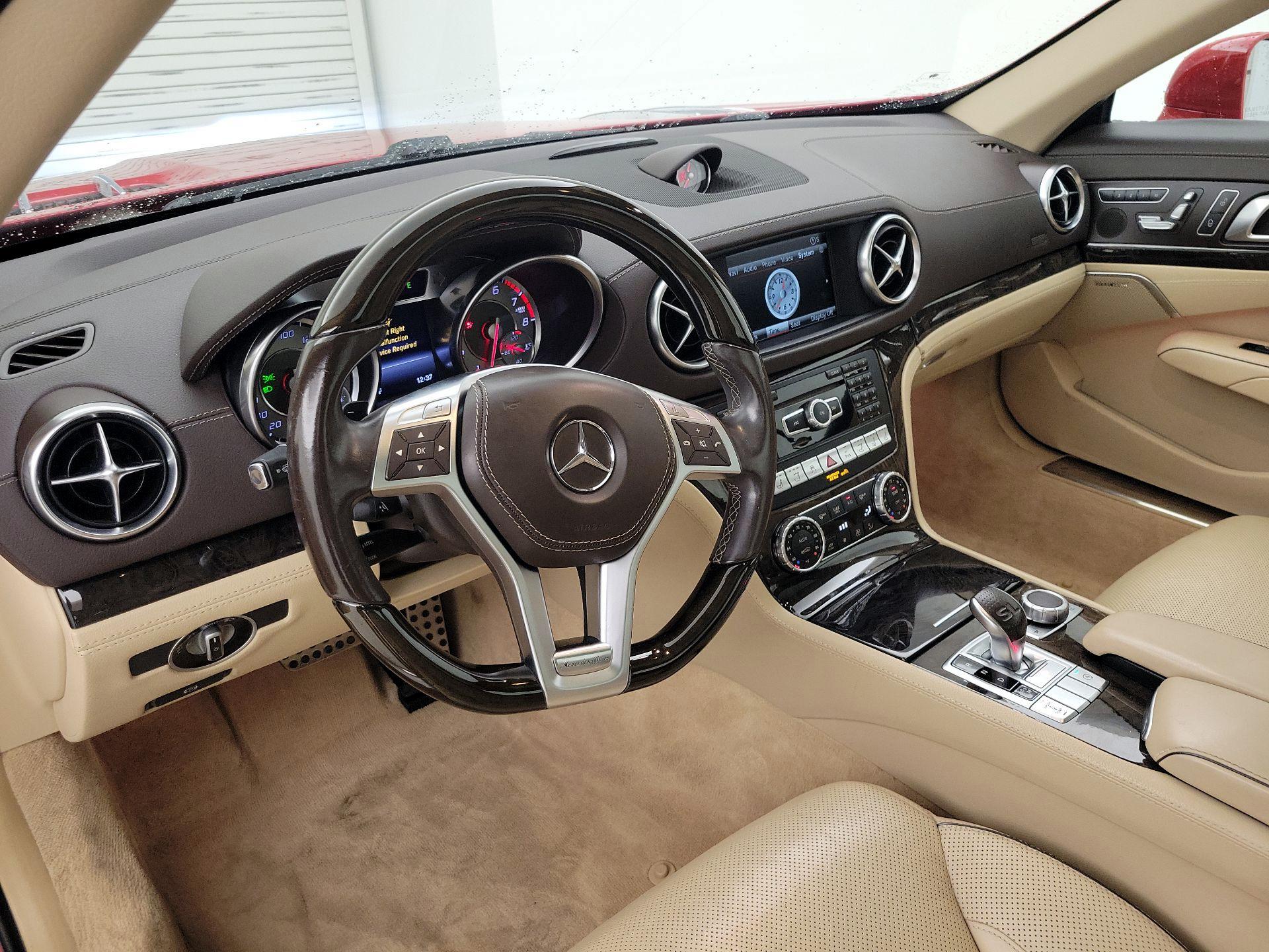 Thumbnail: 2015 Mercedes-Benz SL-Class - 9