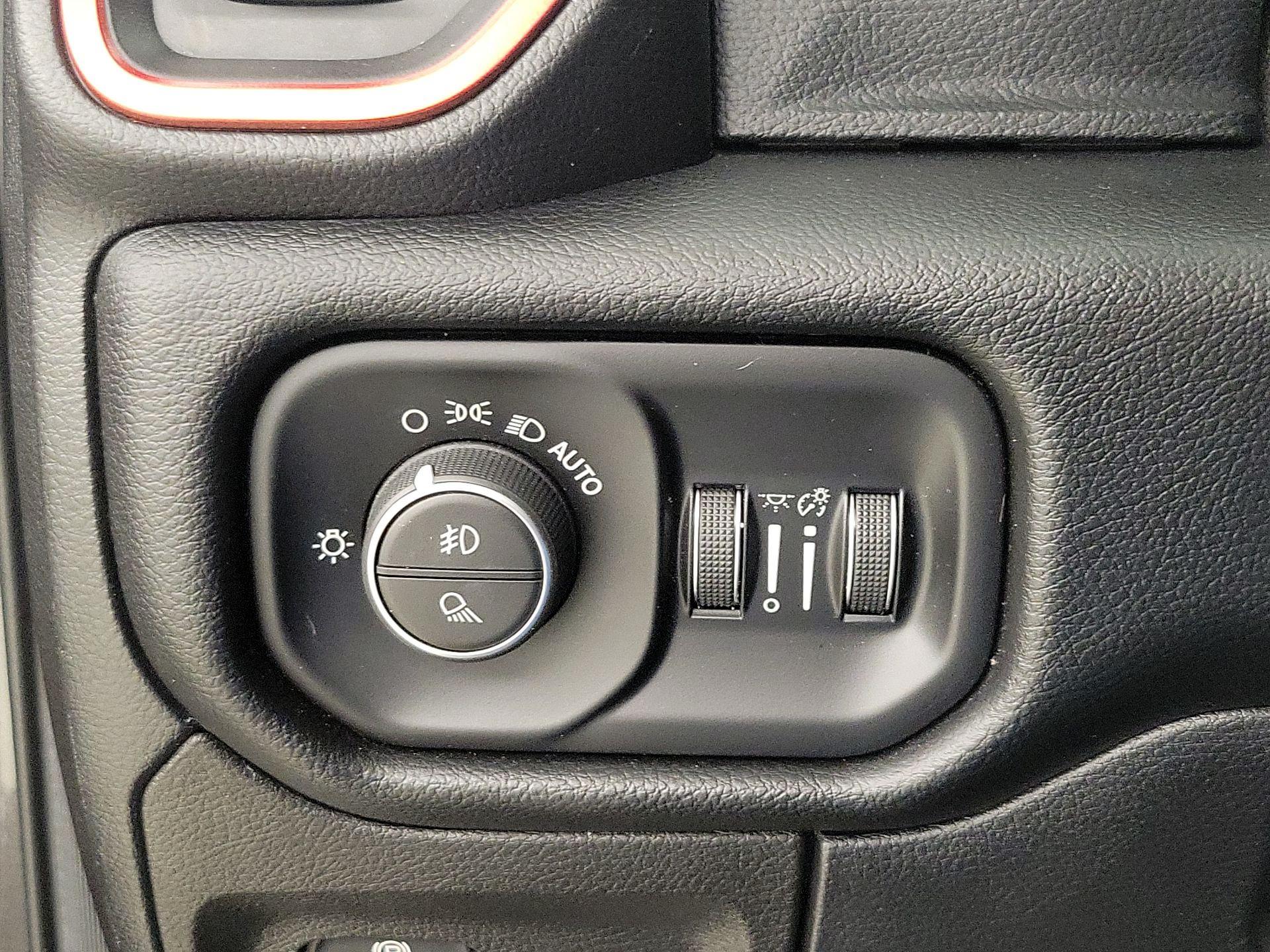 Thumbnail: 2019 RAM 1500 - 13