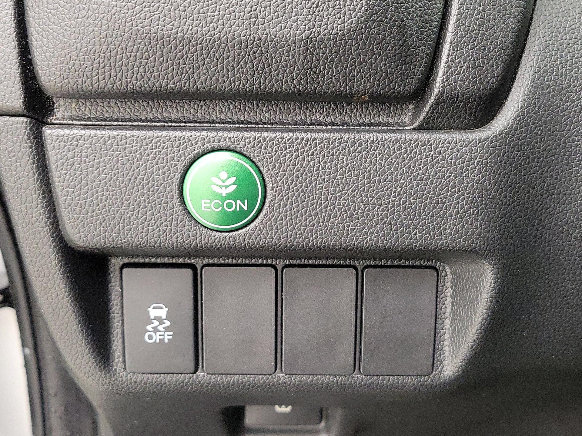 Thumbnail: 2015 Honda Fit - 13