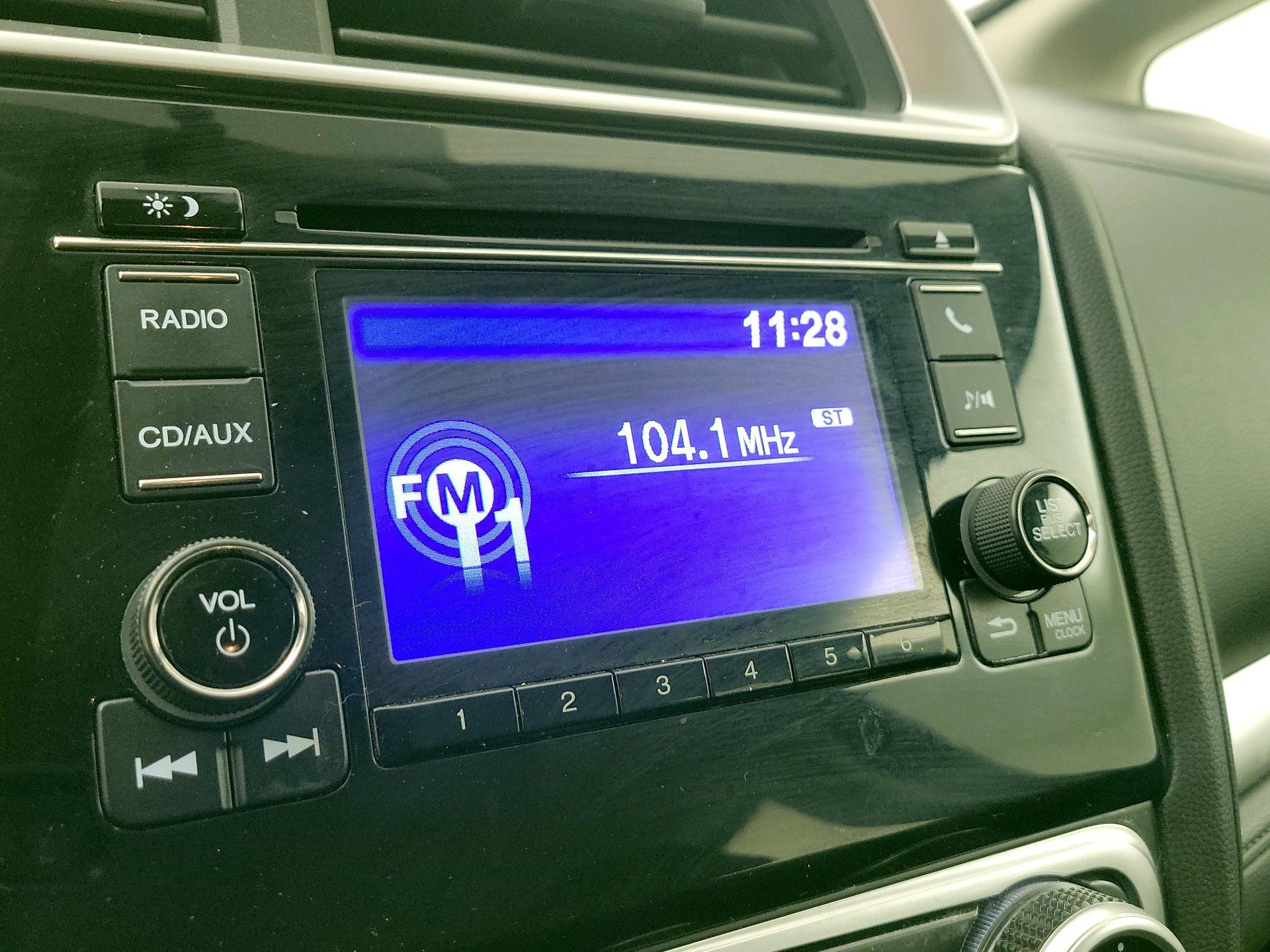 Thumbnail: 2015 Honda Fit - 15