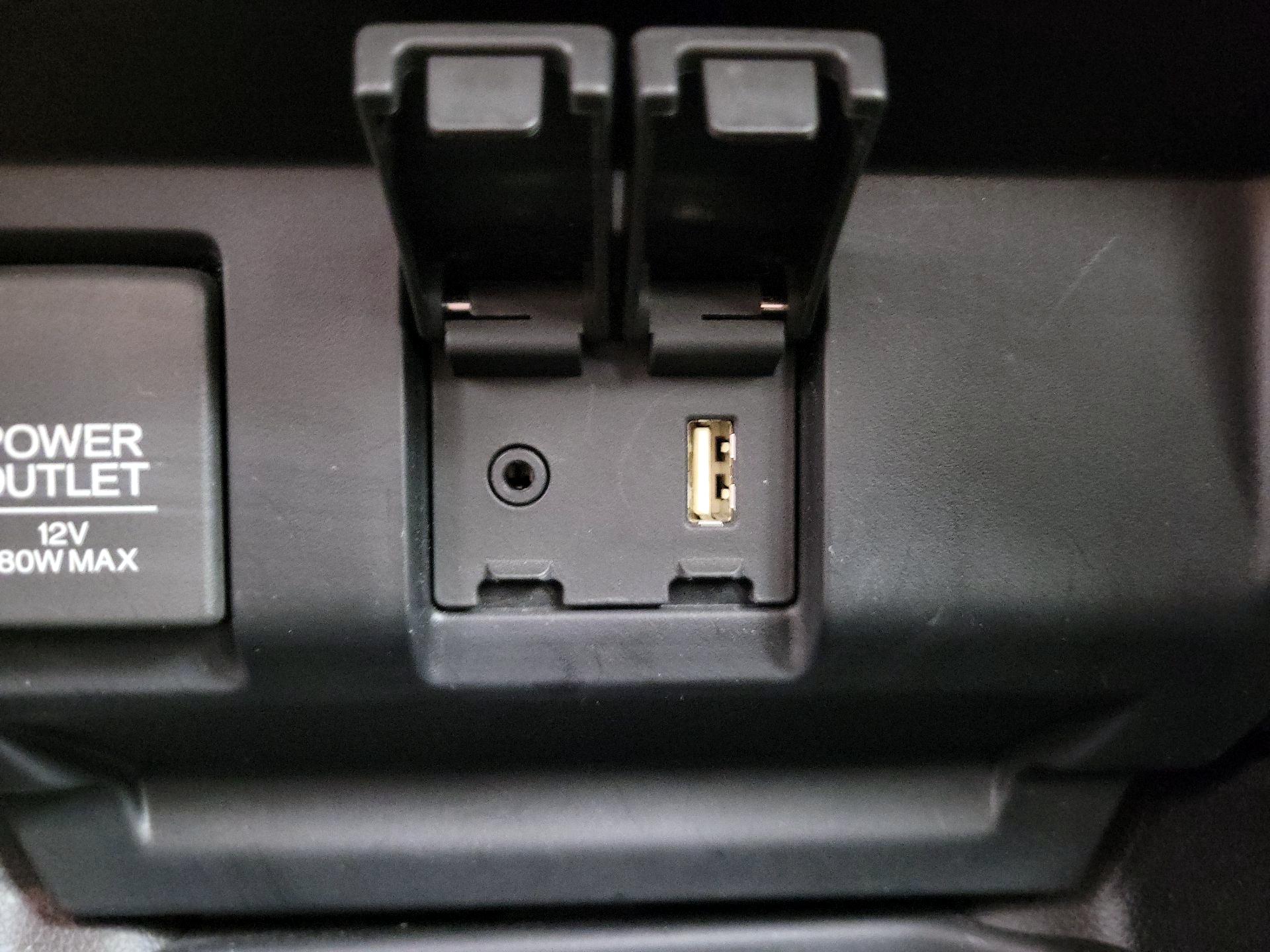 Thumbnail: 2015 Honda Fit - 18